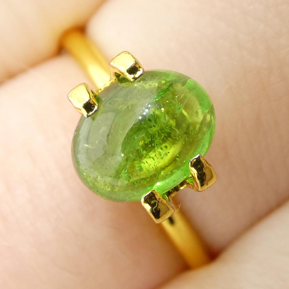 Granato ovale cabochon di tsavorite verde del Kenya, 2.06ct, non riscaldato in vendita 3