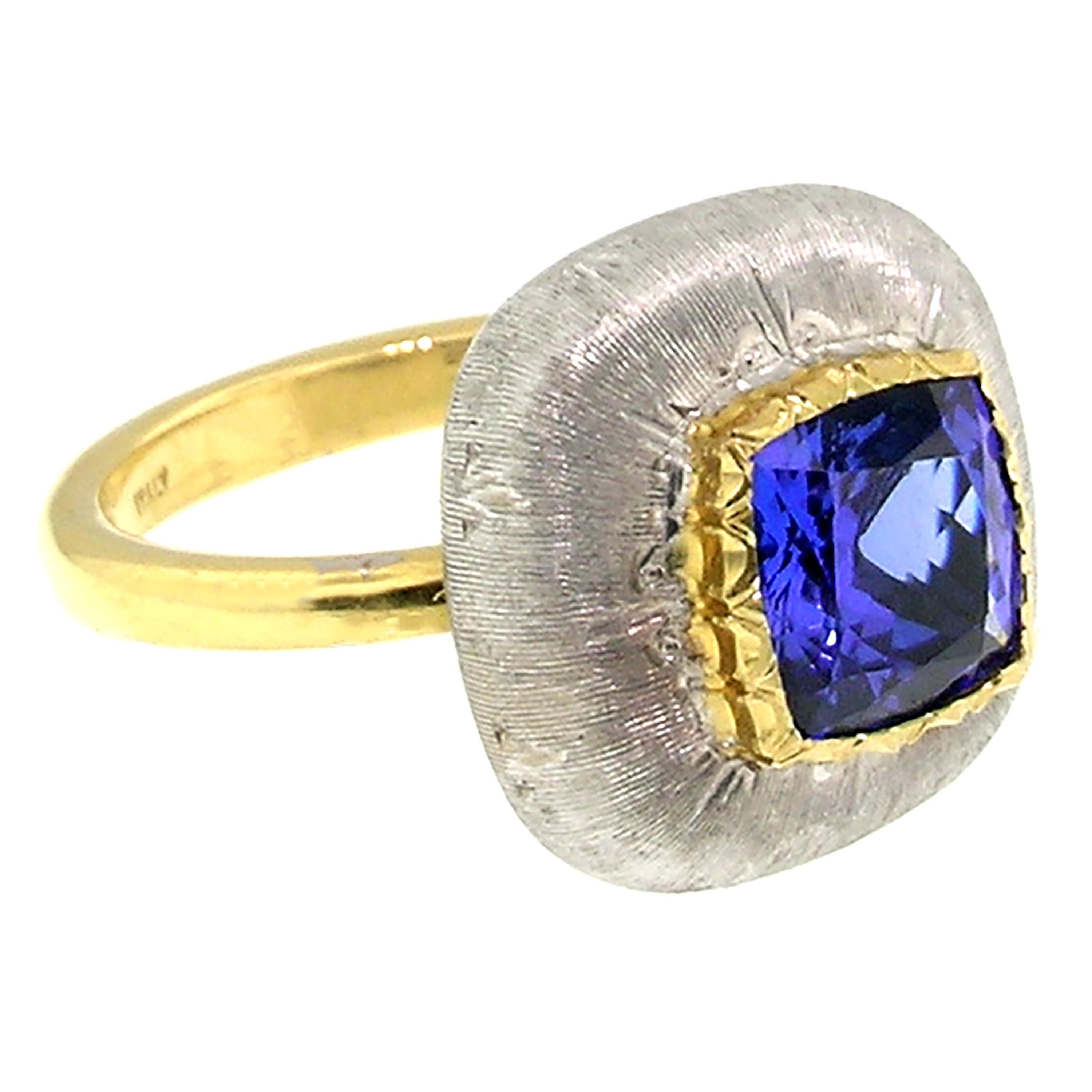2.06ct Tanzanite and 18 Karat Gold Florentine Engraved Ring, Handmade in Italy In New Condition In Logan, UT