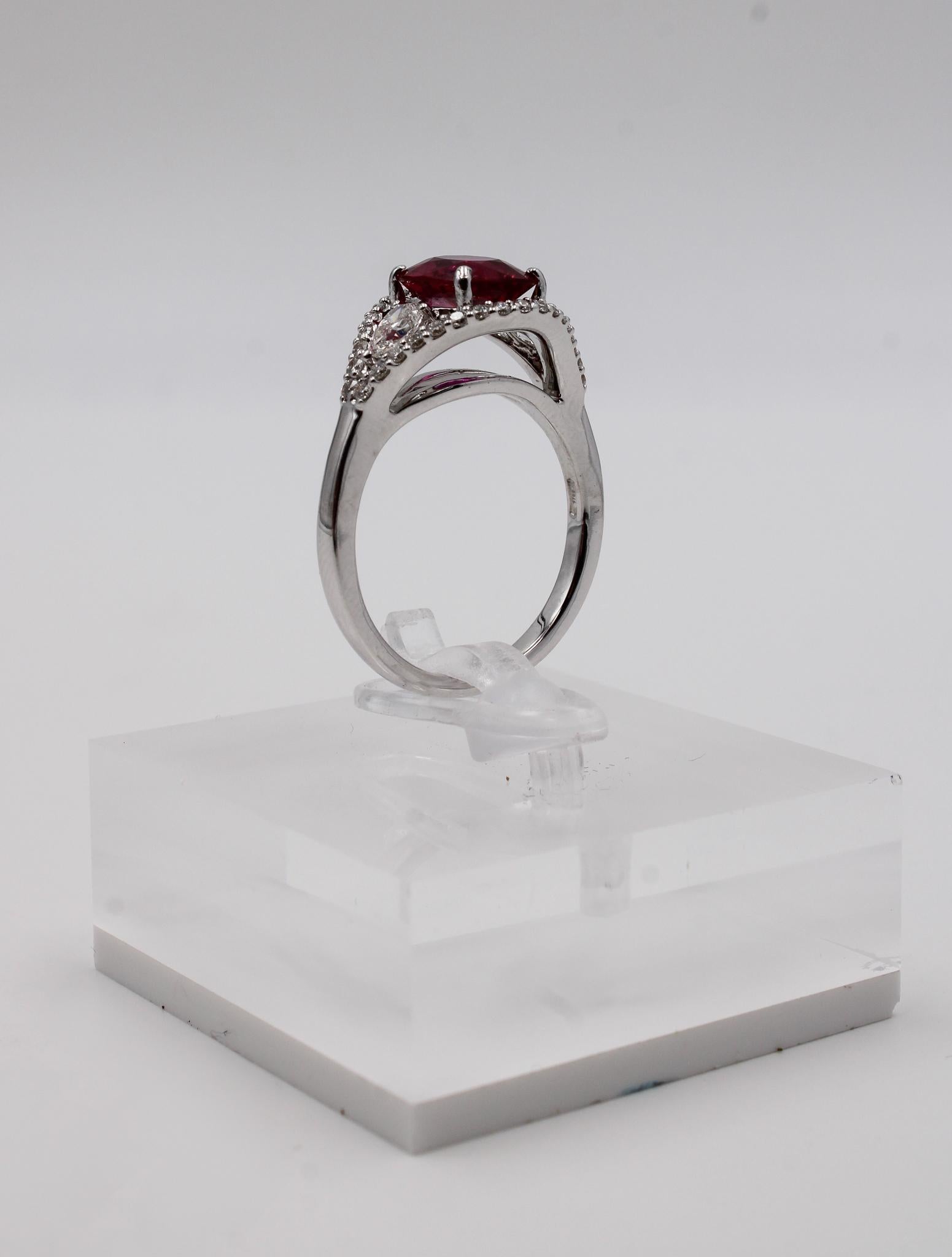 Oval Cut 2.06ct Unheated Mozambique Ruby and Diamond Ring in 18k White Gold, GRS Certifie in vendita