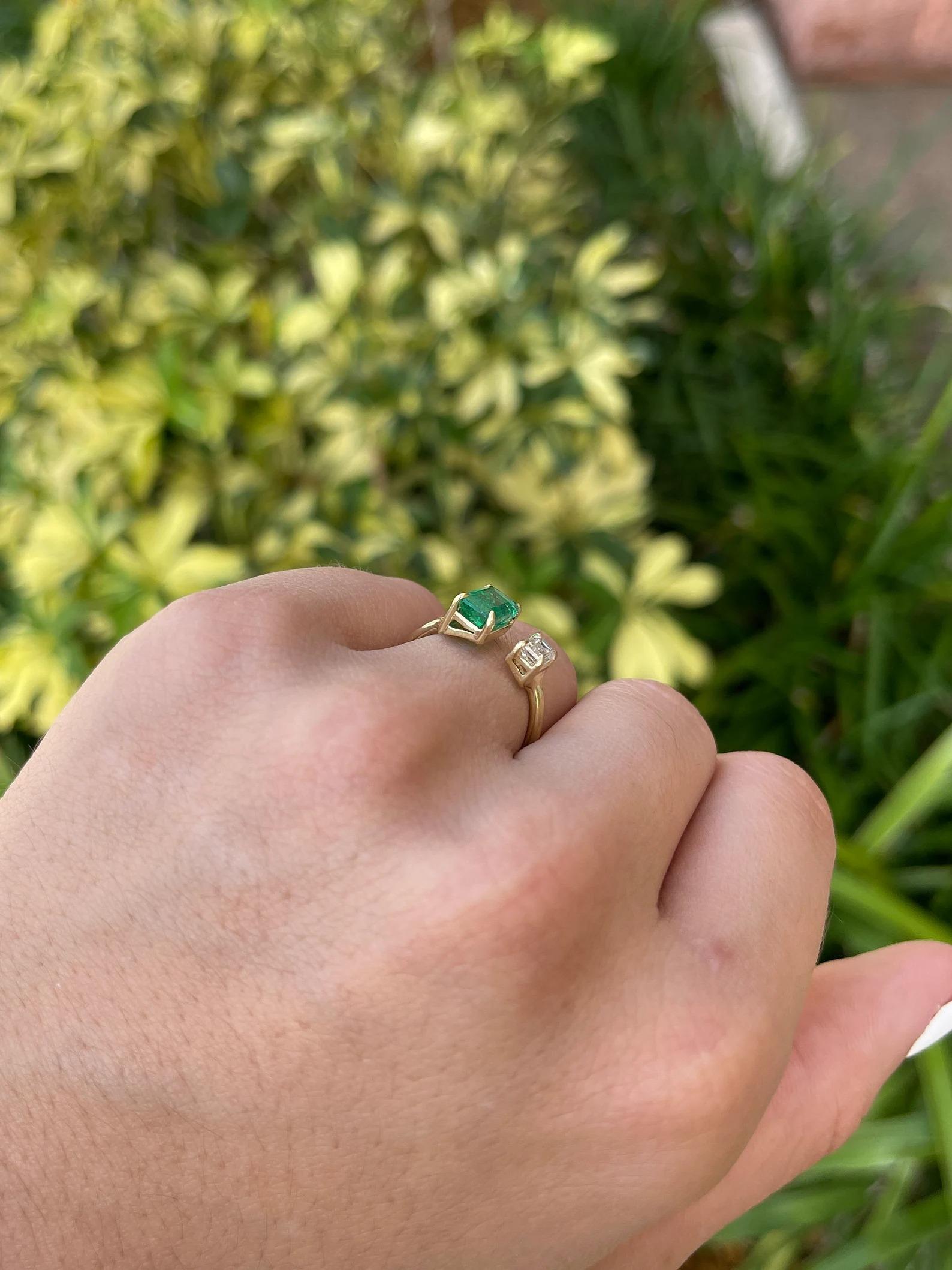 Modern 2.06tcw Toi Et Moi AAA Top Quality Colombian Emerald & Diamond 2 Stone Ring 18K For Sale