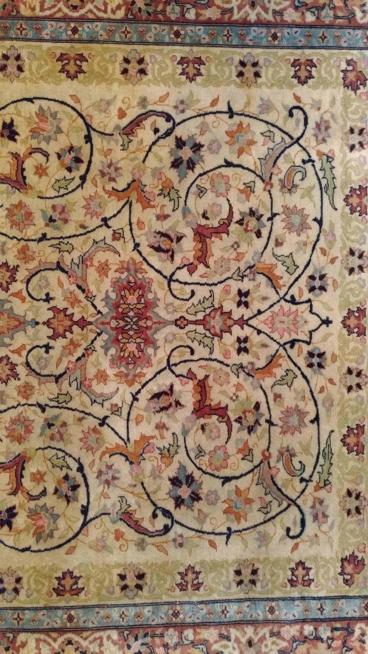 207 - Beautiful Vintage Tabriz Rug In Excellent Condition For Sale In Paris, FR
