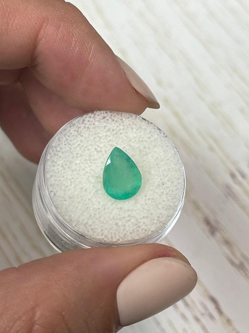 Moderno 2,07 Carati 10x7,7 Smeraldo colombiano verde - Taglio a pera Pietra di nascita di maggio in vendita