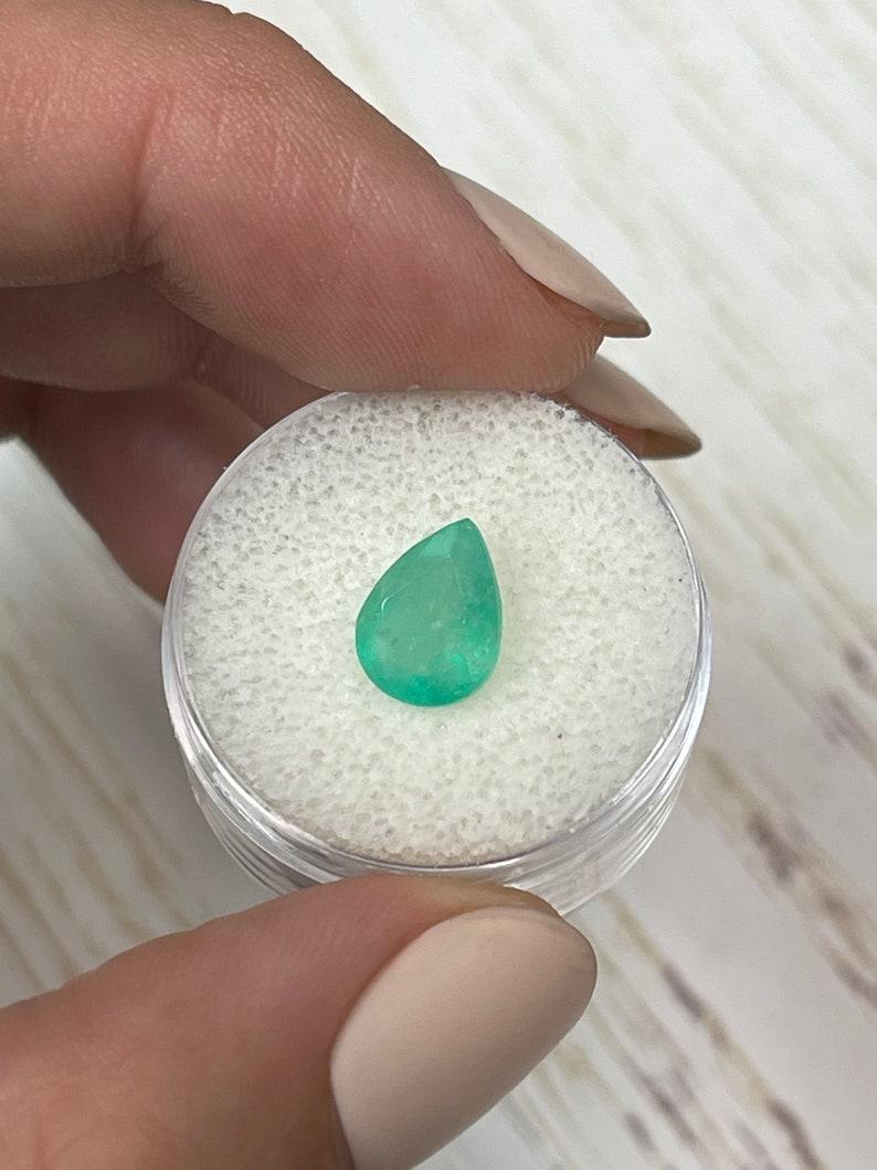 Taglio a goccia 2,07 Carati 10x7,7 Smeraldo colombiano verde - Taglio a pera Pietra di nascita di maggio in vendita