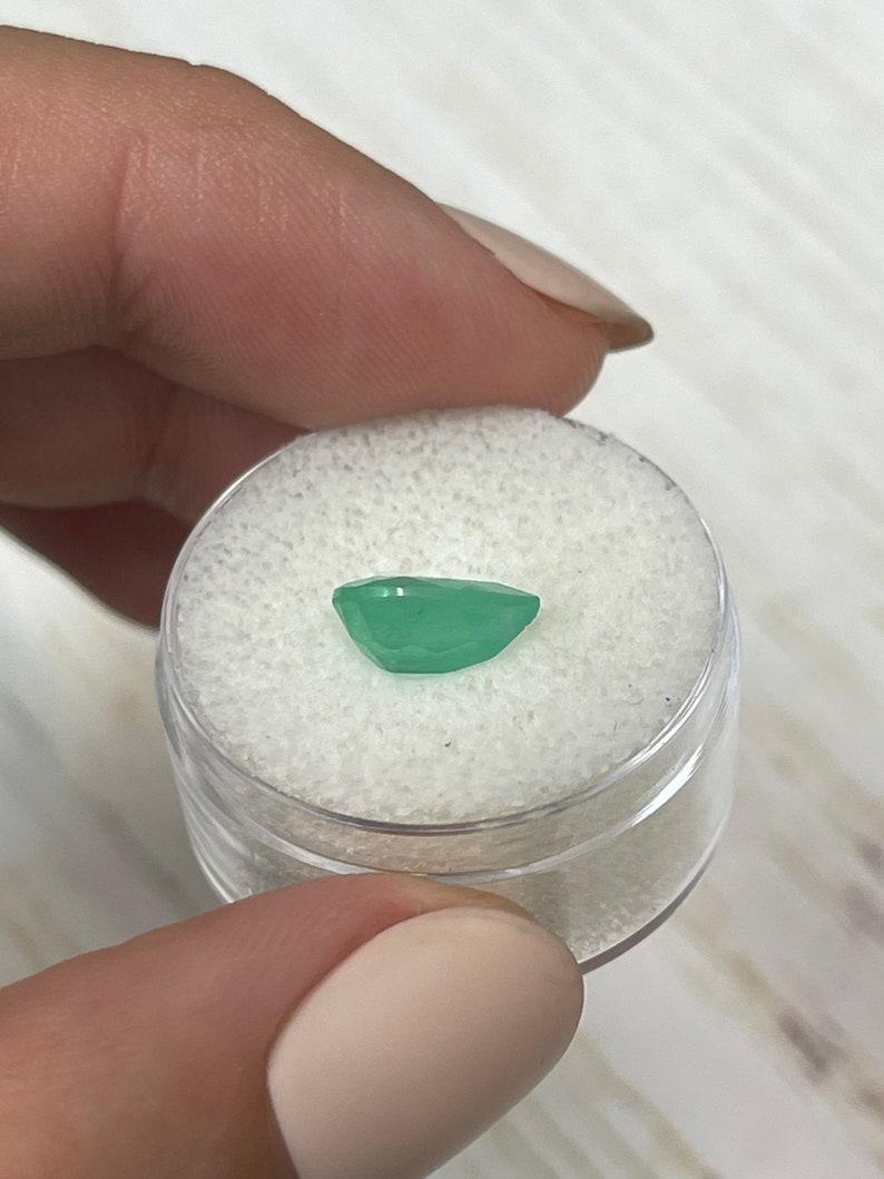 2,07 Carati 10x7,7 Smeraldo colombiano verde - Taglio a pera Pietra di nascita di maggio In condizioni Nuovo in vendita a Jupiter, FL