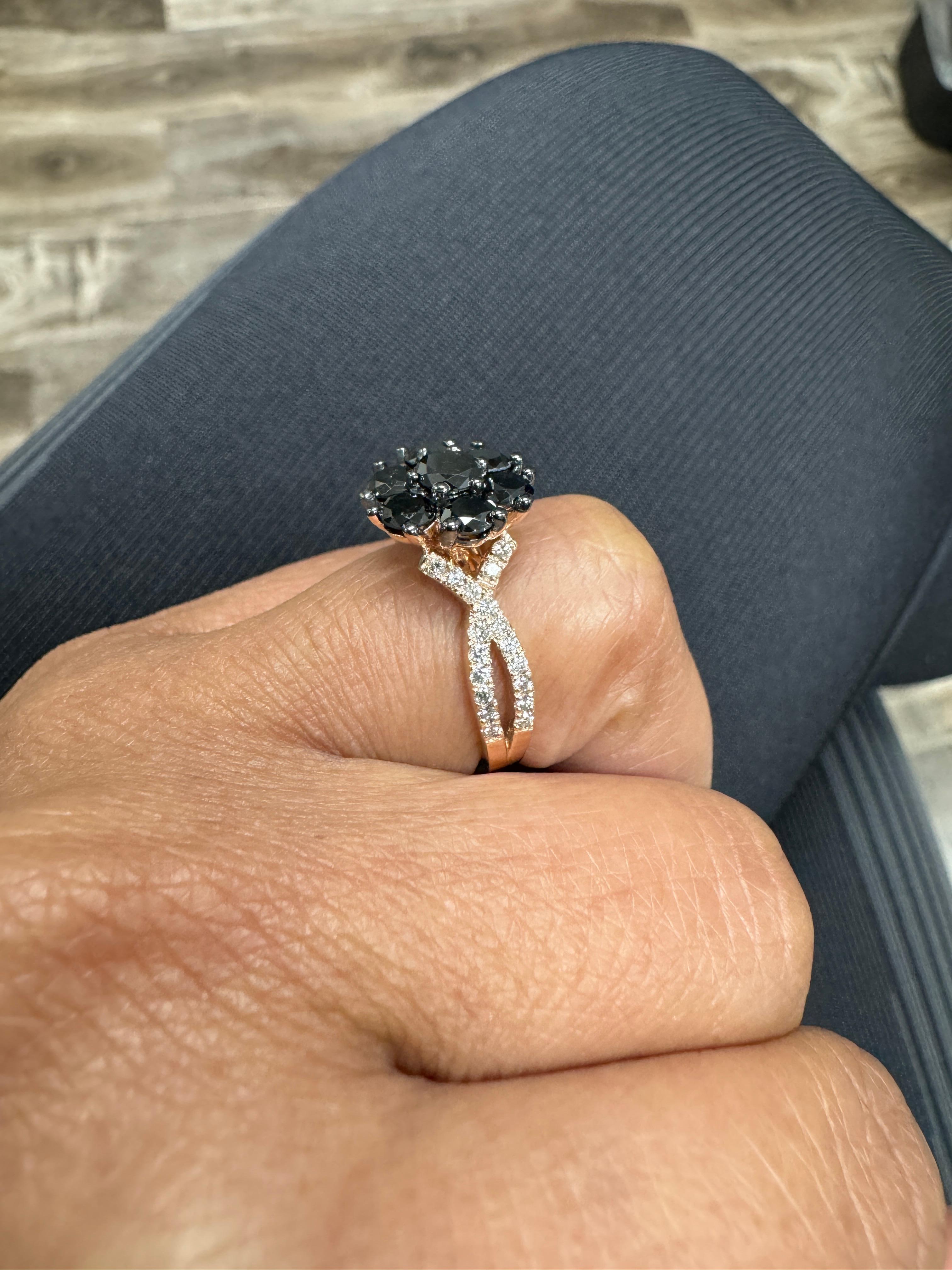 2,07 Karat Schwarzer Diamant Rose Gold Verlobungsring im Angebot 1