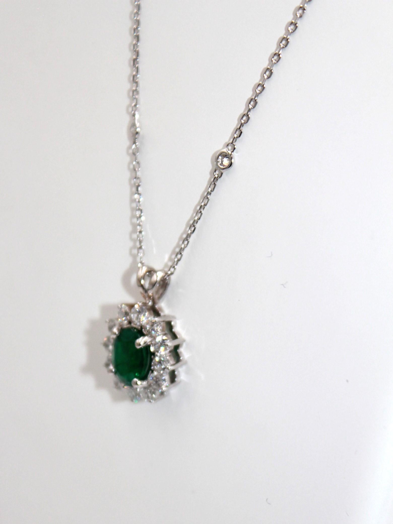 Oval Cut 2.07 Carat Emerald Diamond Pendant For Sale