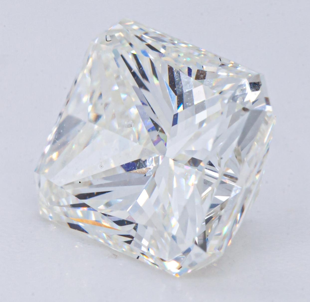 Modern 2.07 Carat Loose H /SI1 Radiant Cut Diamond GIA Certified For Sale