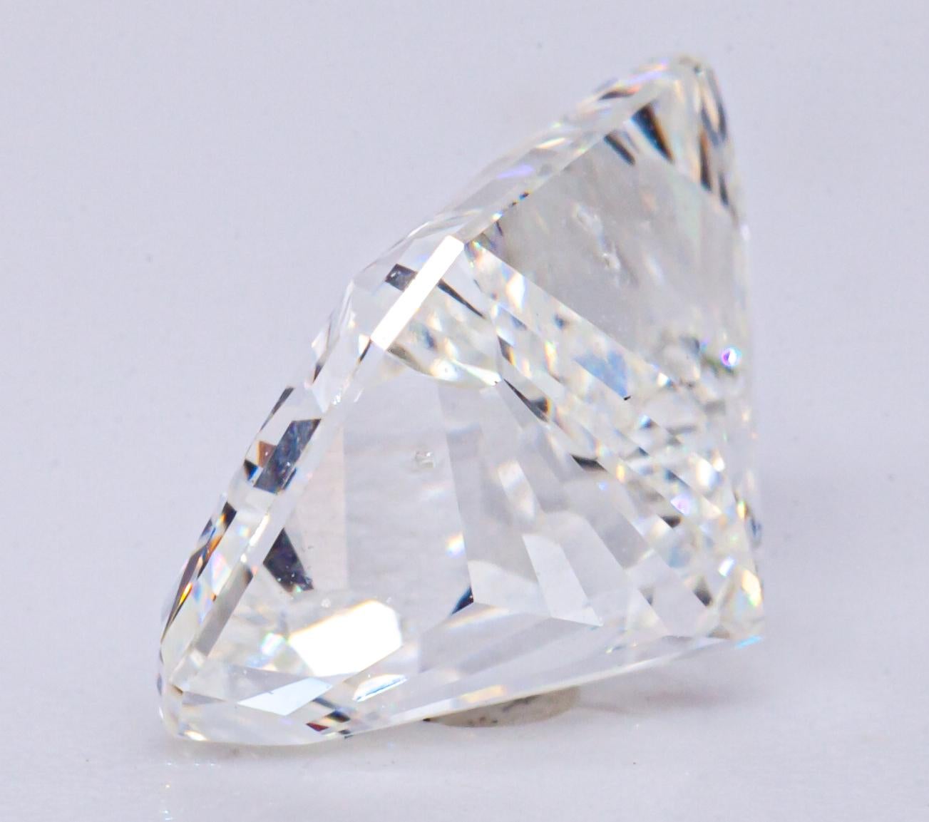 Taille radiant Diamant taille radiant de 2,07 carats non serti H/SI1 certifié GIA en vente