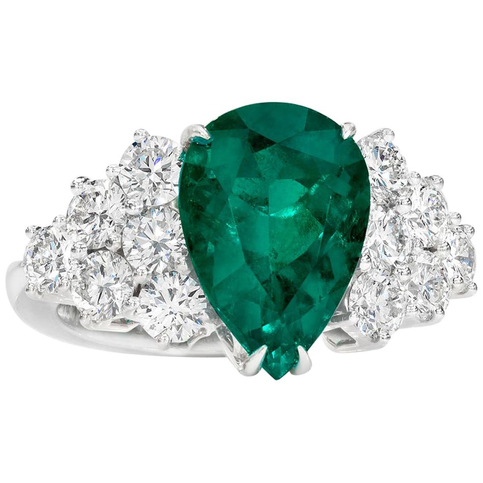 GIA Certified 2.07 Carat Pear Shaped Colombian Emerald Cocktail Ring For Sale