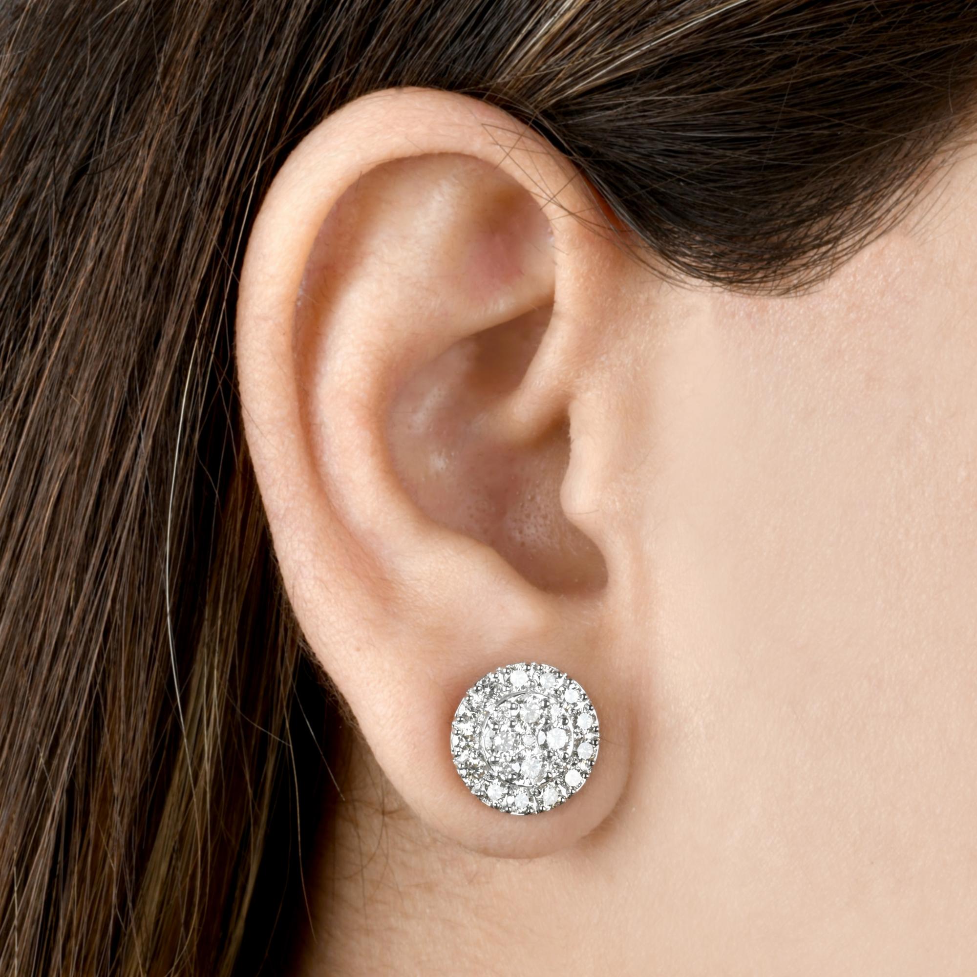 Modern 2.07 Carat SI Clarity HI Color Diamond Stud Earrings 18 Karat White Gold Jewelry For Sale