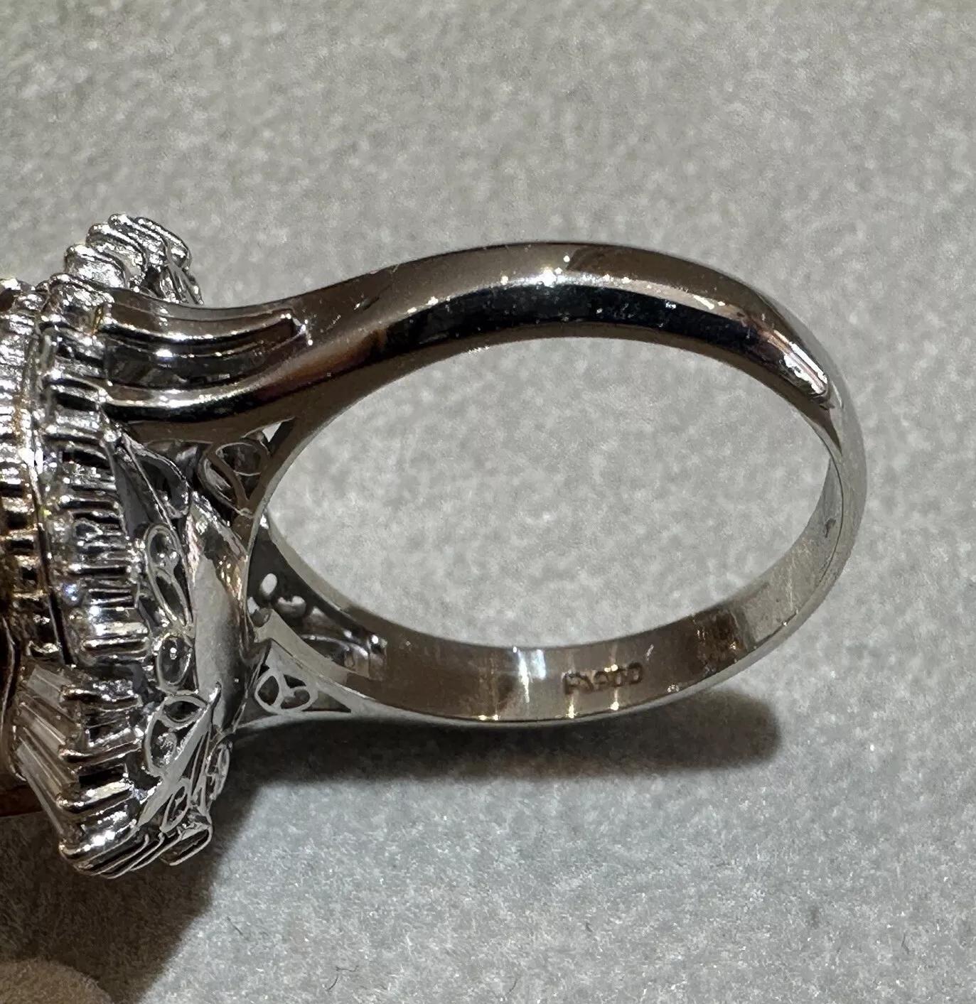 20.7 carats Blue Star Sapphire & Diamond Ballerina Ring in Platinum For Sale 1