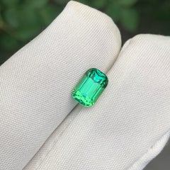 2,07 carati di tormalina sfusa verde laguna naturale con taglio a cuscino lungo