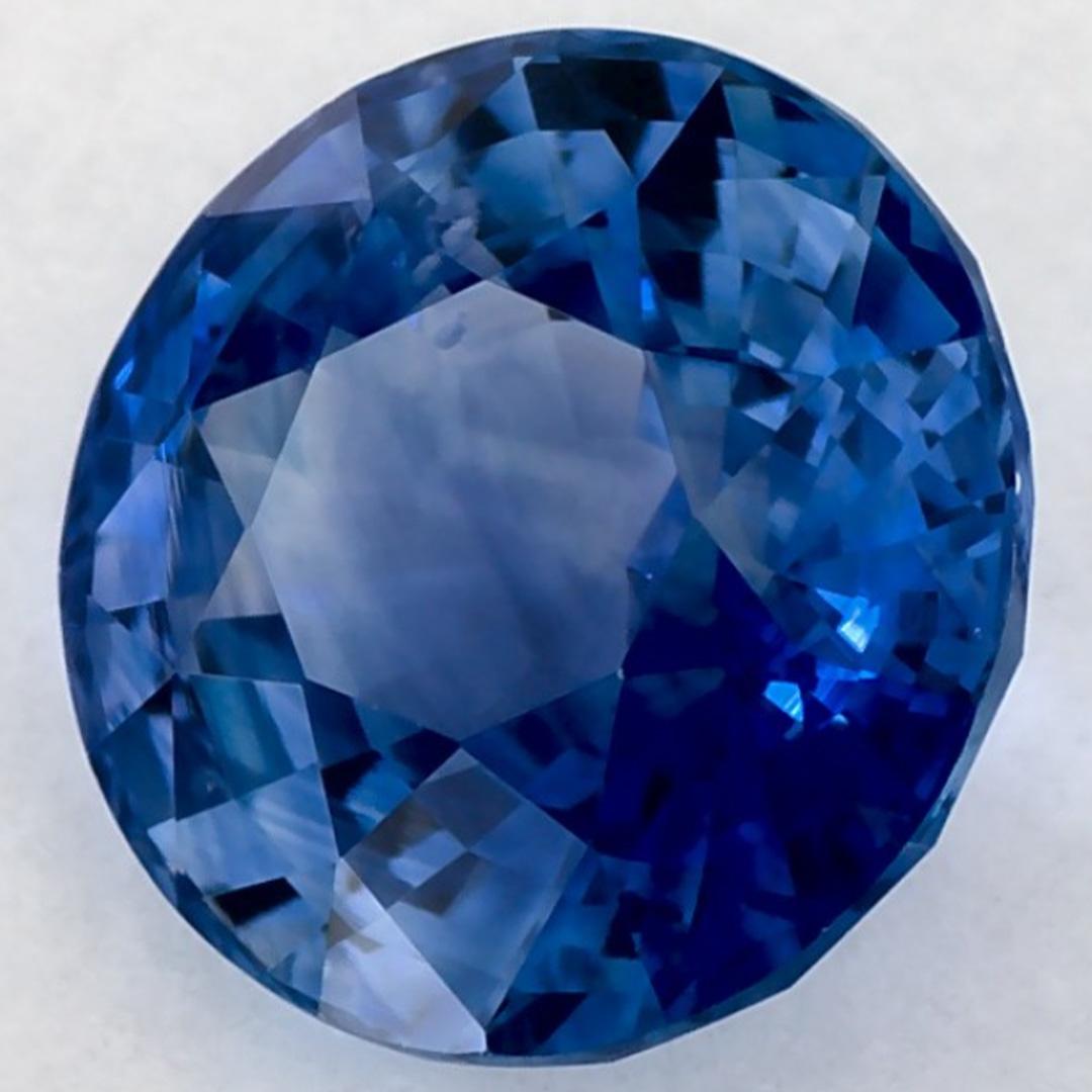 Dieser natürliche blaue Saphir bietet Eleganz und Raffinesse. Mit seiner satten Farbsättigung und seinem präzisen Schliff ist er das perfekte Herzstück für einen Verlobungsring oder ein luxuriöses Schmuckdesign.

Dieser Saphir stammt aus Sri Lanka