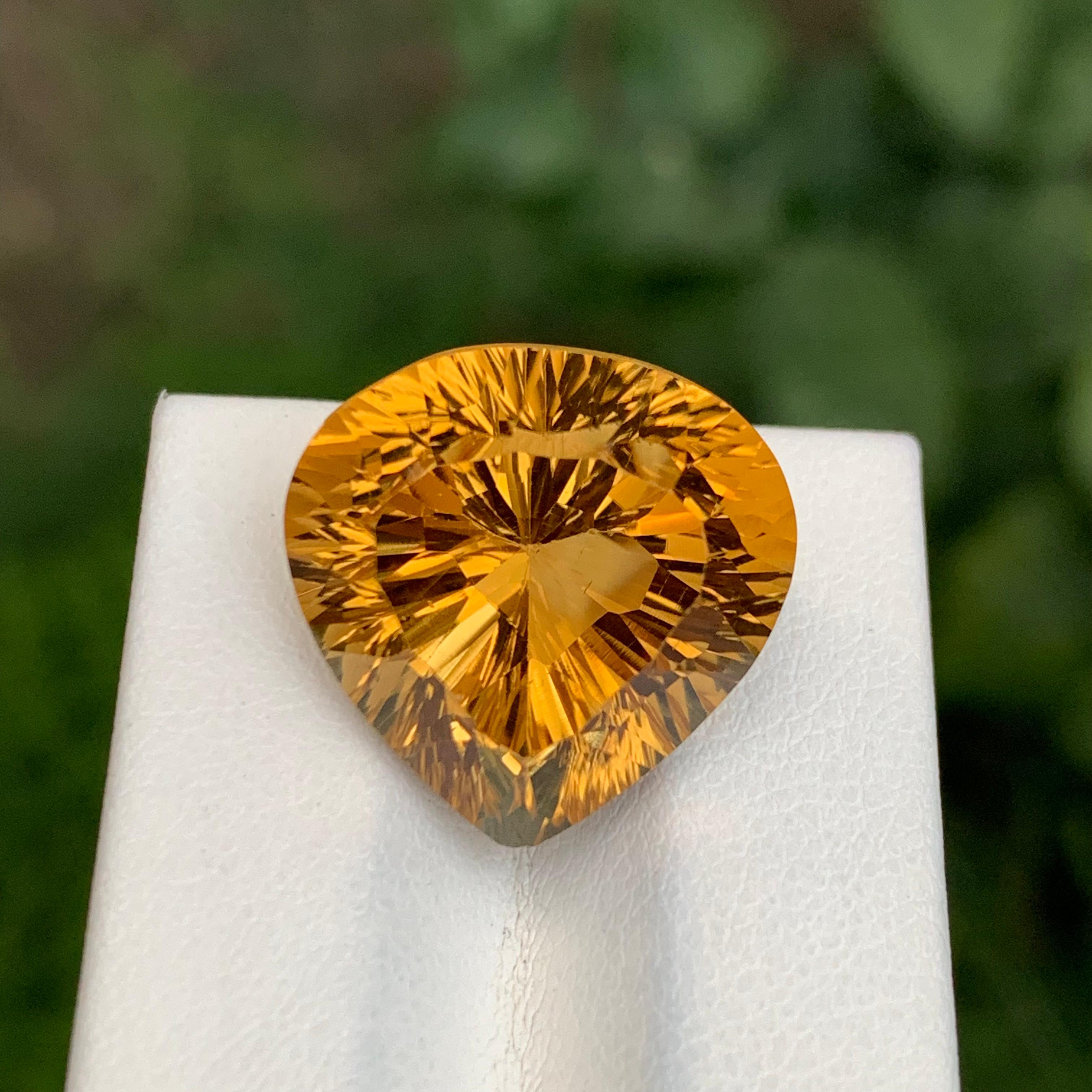 Arts and Crafts Pierre précieuse naturelle non sertie de 20,70 carats, taille laser en vente