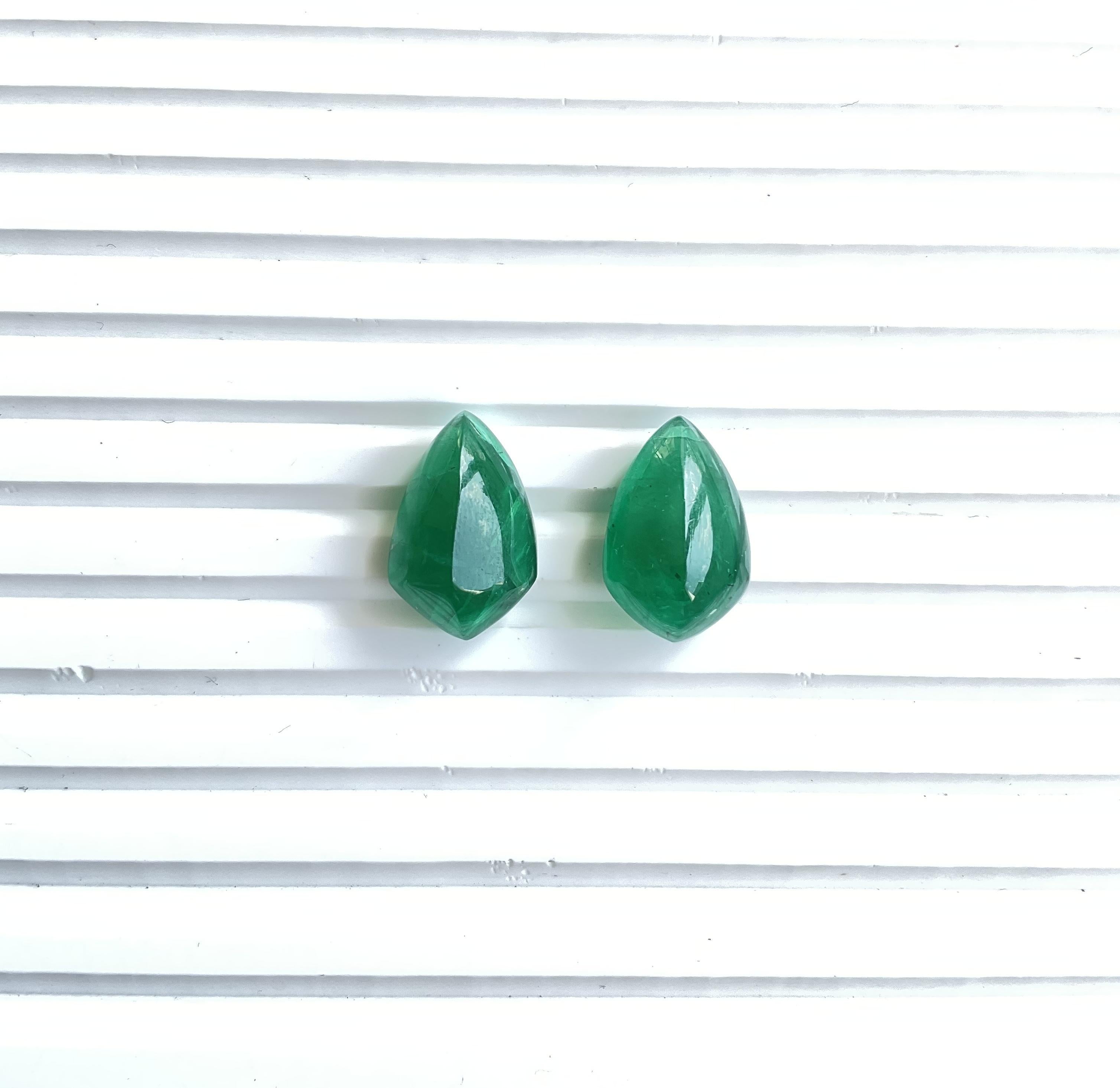 20.71 carats Zambian Emerald Shield Pair cabochon for fine Jewelry Natural Gems For Sale 3