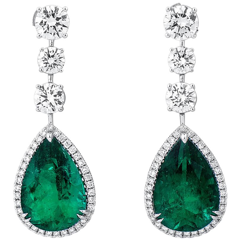 20.75 Carat Natural Unheated Vivid Green Emerald Diamond 18 Karat Gold Earrings