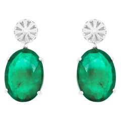 Pendientes de gota de diamante blanco redondo y cuarzo verde ovalado de 20,75 quilates, oro blanco de 14 quilates