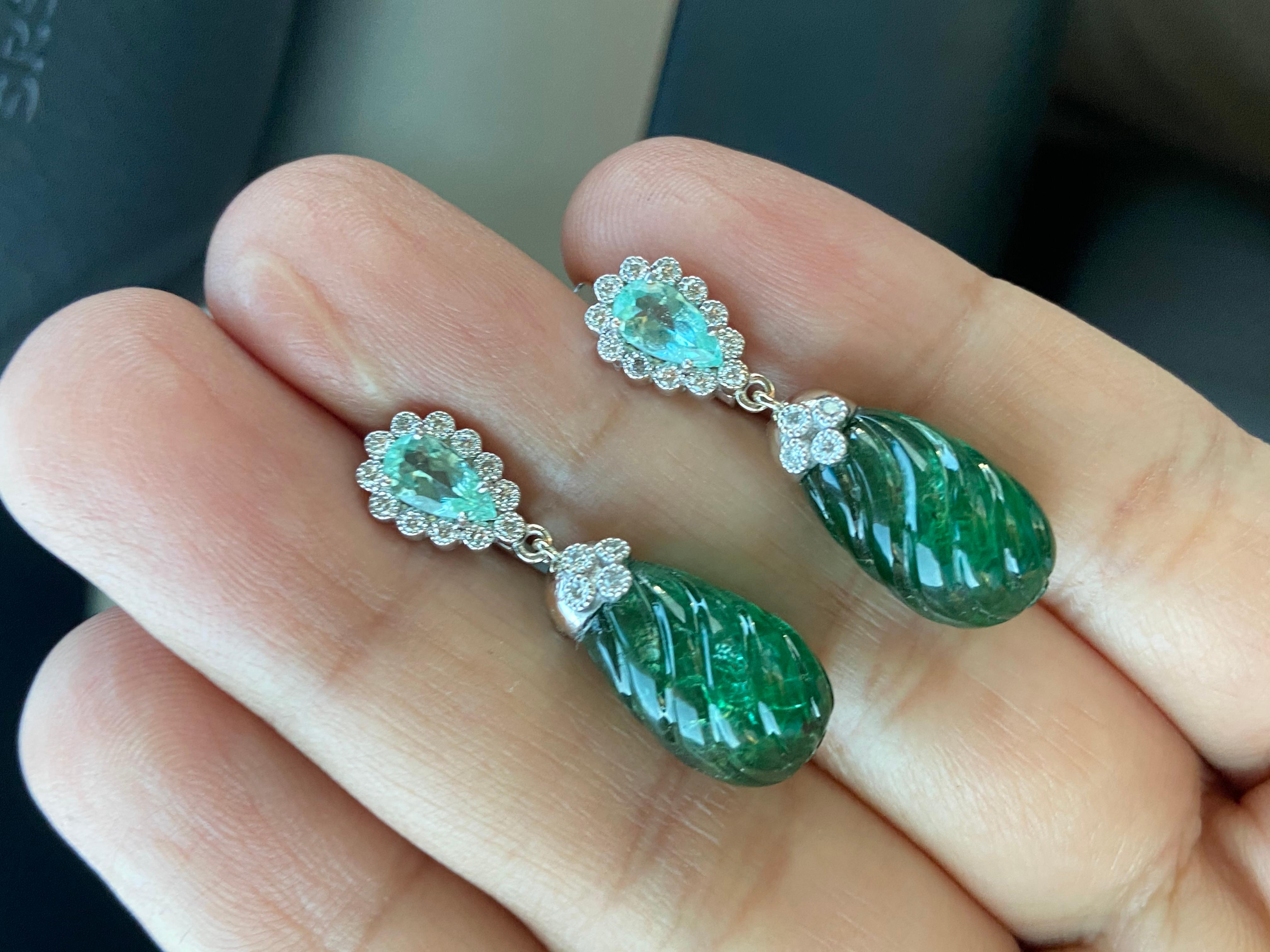 Contemporary 20.77ct Emeralds and 0.71ct Paraiba-type Tourmaline earrings. For Sale