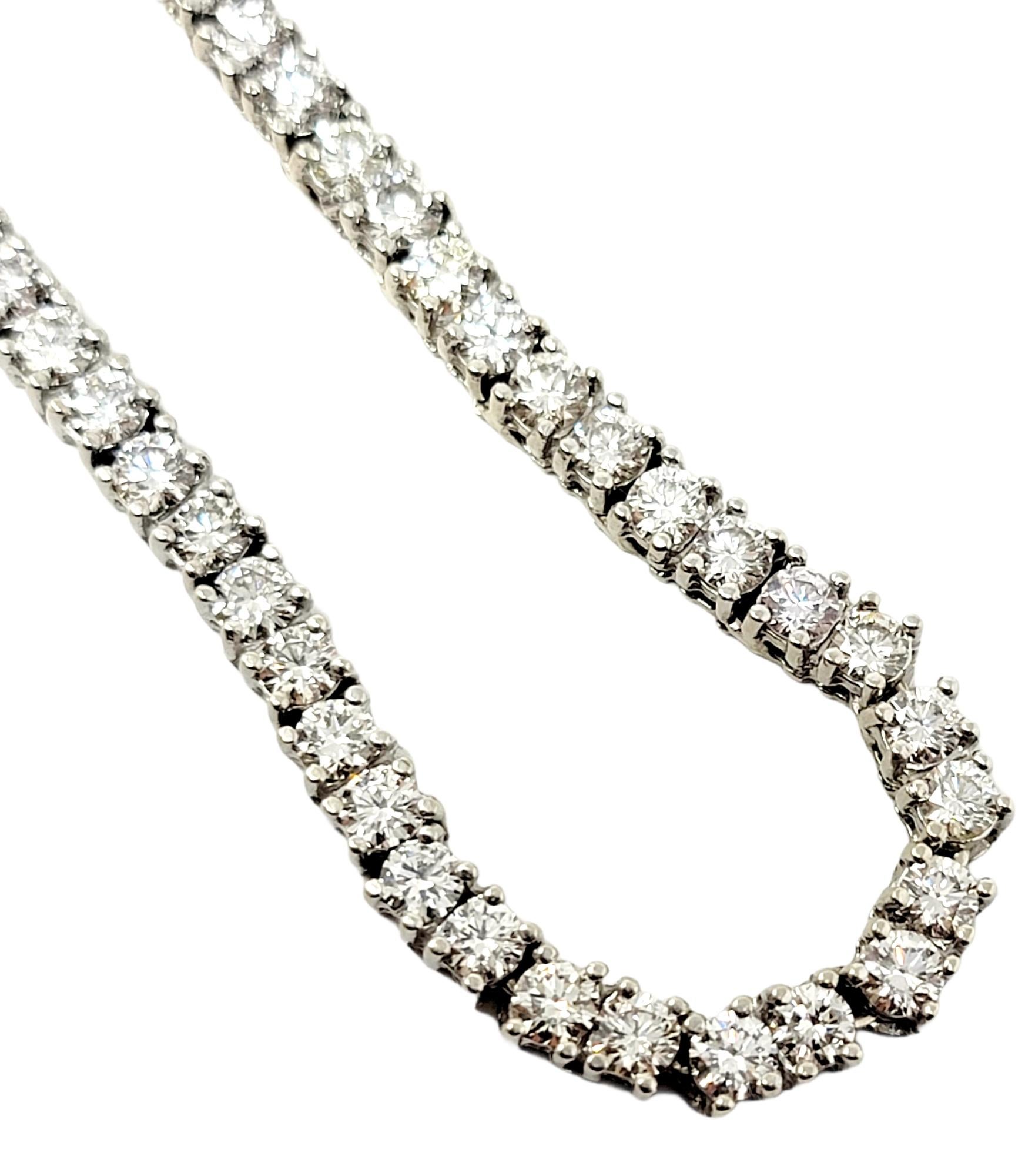 Contemporary 20.79 Carats Total Round Diamond Tennis Necklace 14 Karat White Gold For Sale