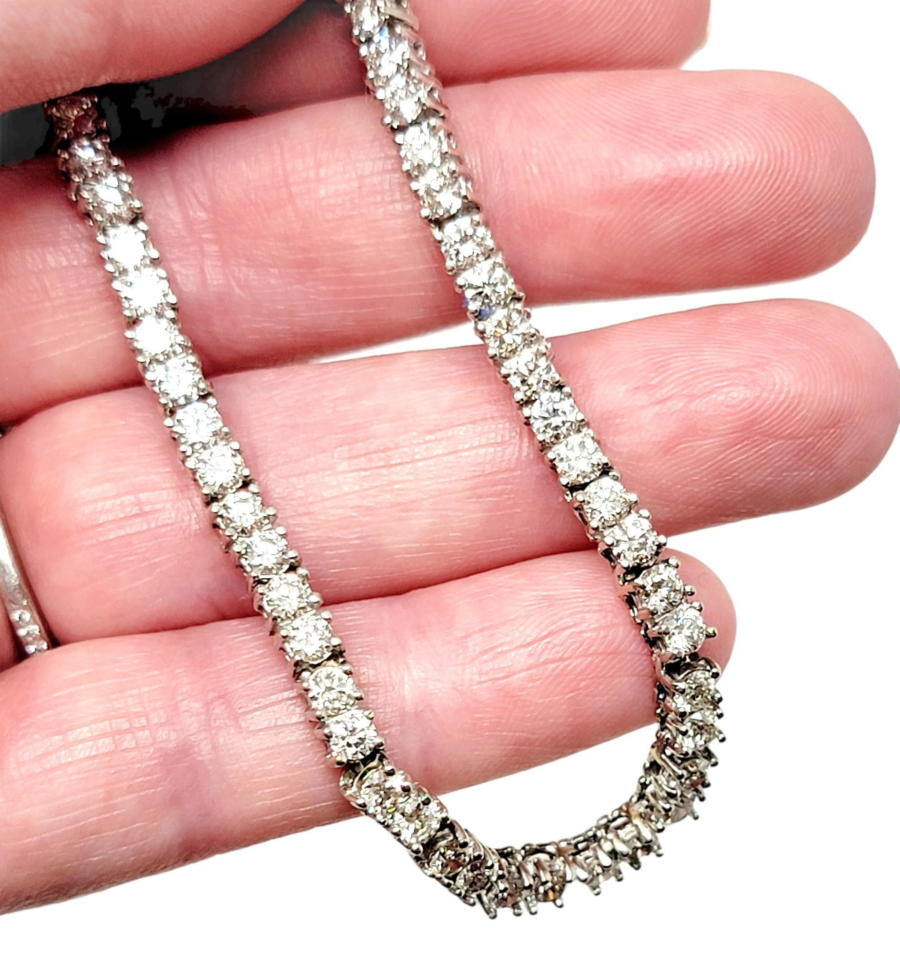 Women's 20.79 Carats Total Round Diamond Tennis Necklace 14 Karat White Gold For Sale