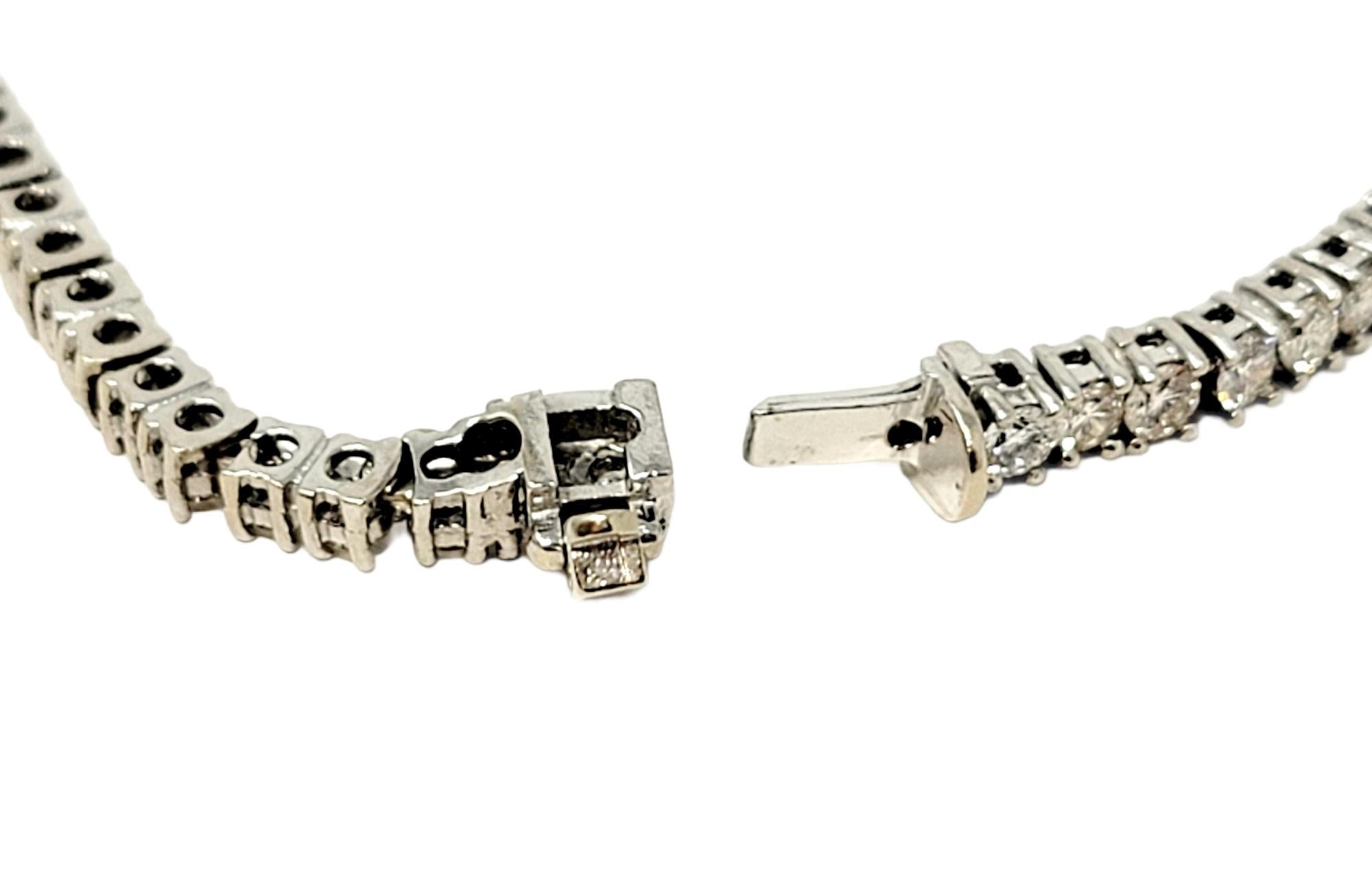 Collar de tenis con diamantes redondos de 20,79 quilates en total Oro blanco de 14 quilates 26