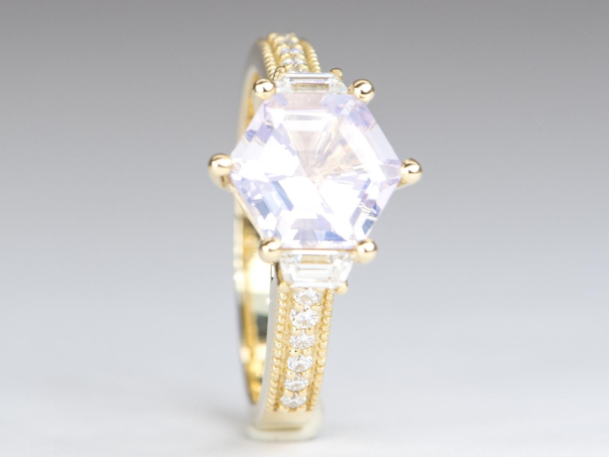 2.07ct Hexagon Lavender Quartz with Moissanite Pave Band 9K Gold Engagement Ring In New Condition In Osprey, FL
