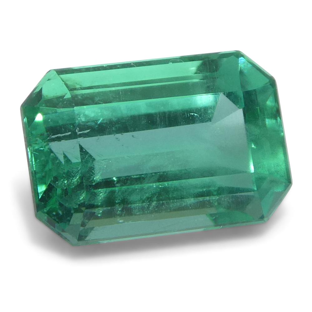 2.07ct Octagonal/Emerald Cut Green Emerald from Zambia (Émeraude verte de Zambie) Unisexe en vente