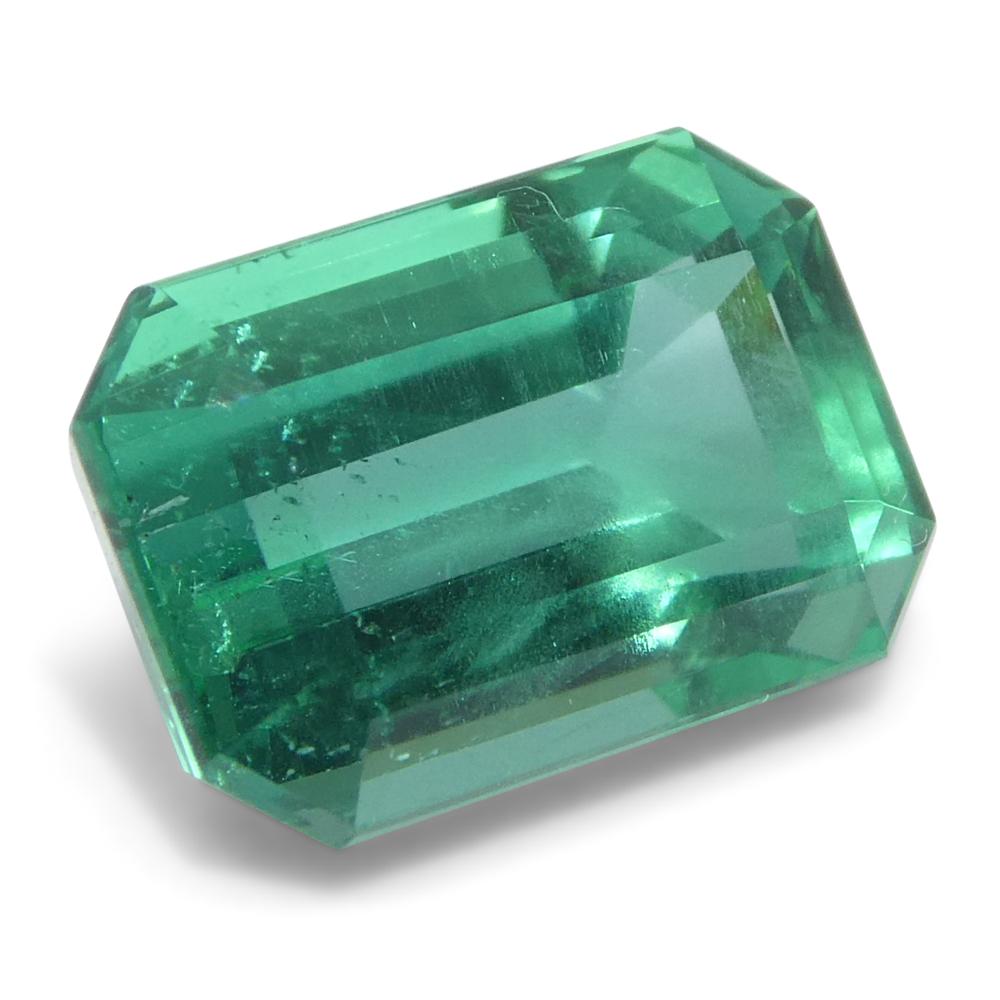 2.07ct Octagonal/Emerald Cut Green Emerald from Zambia (Émeraude verte de Zambie) en vente 2