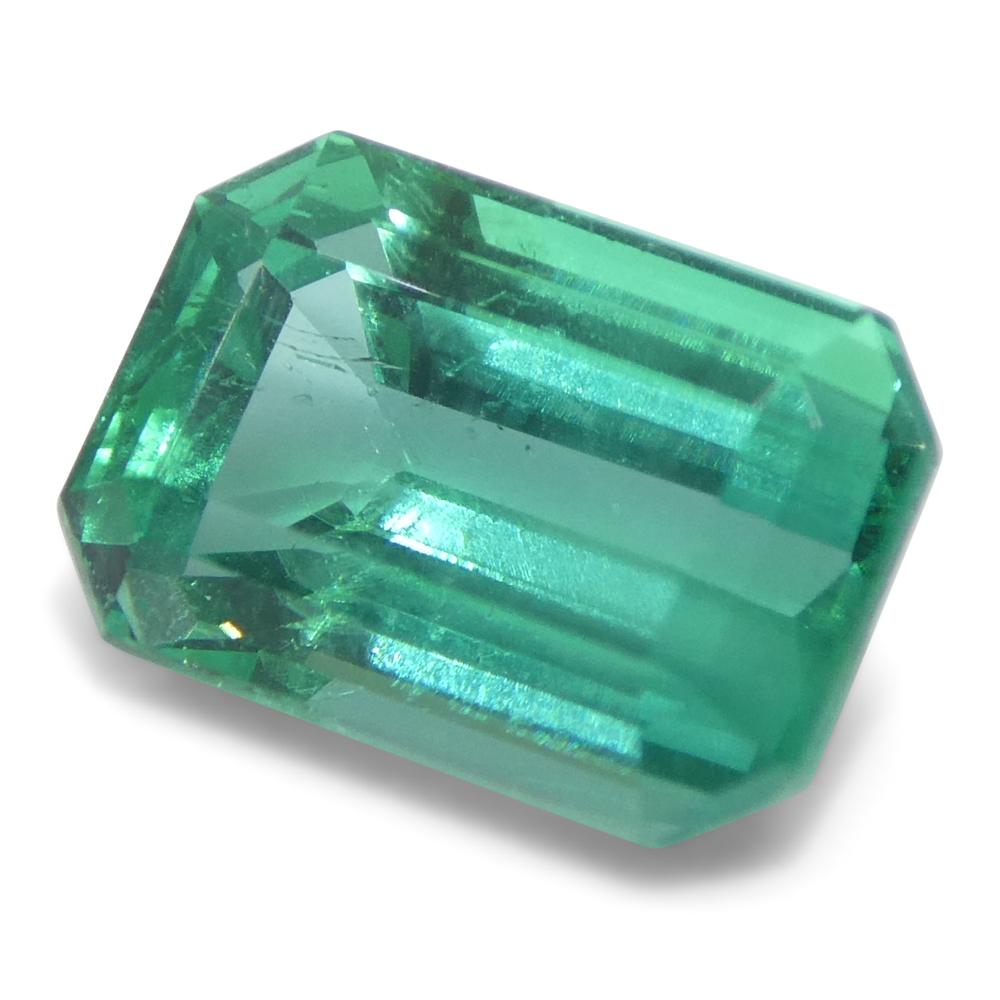 2.07ct Octagonal/Emerald Cut Green Emerald from Zambia (Émeraude verte de Zambie) en vente 4