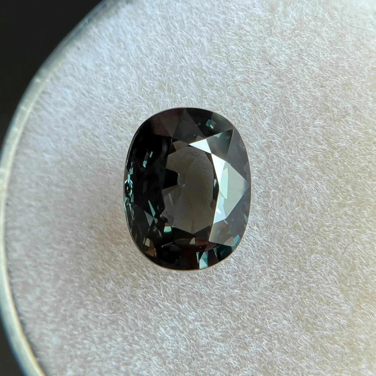 2.07ct Sapphire GIA Certified Untreated Colour Change Green Purple Oval Cut For Sale 4