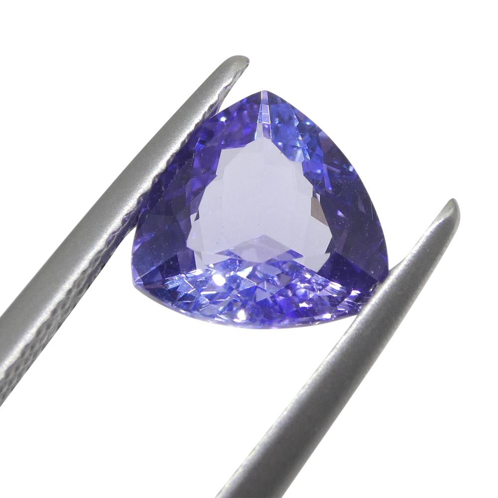 Taille brillant Tanzanite bleu violet trillion de 2,07 carats provenant de Tanzanie en vente