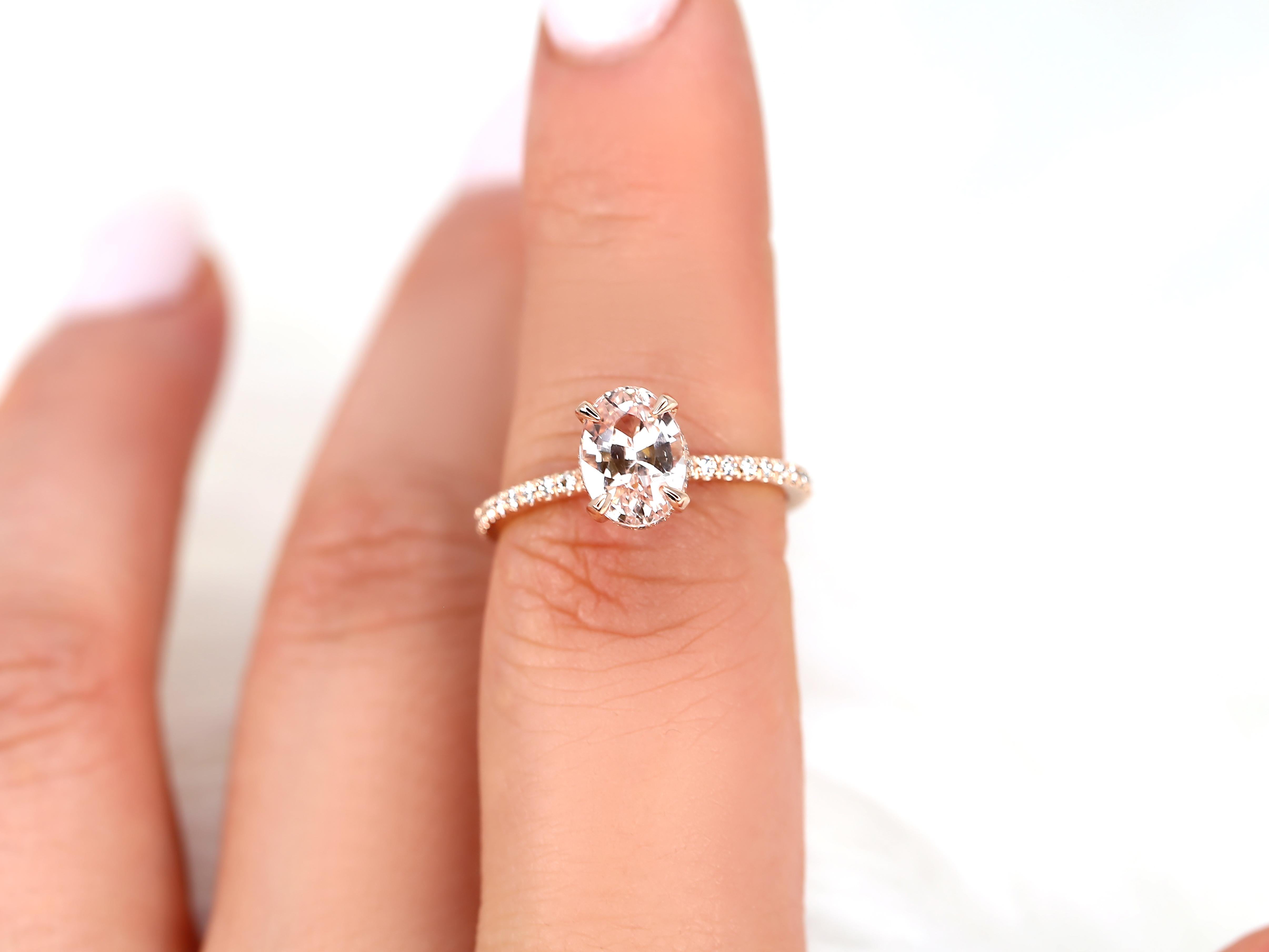 2.07ct Viviana 14kt Peach Sapphire Diamond Hidden Halo Ring (bague à halo caché) Pour femmes en vente