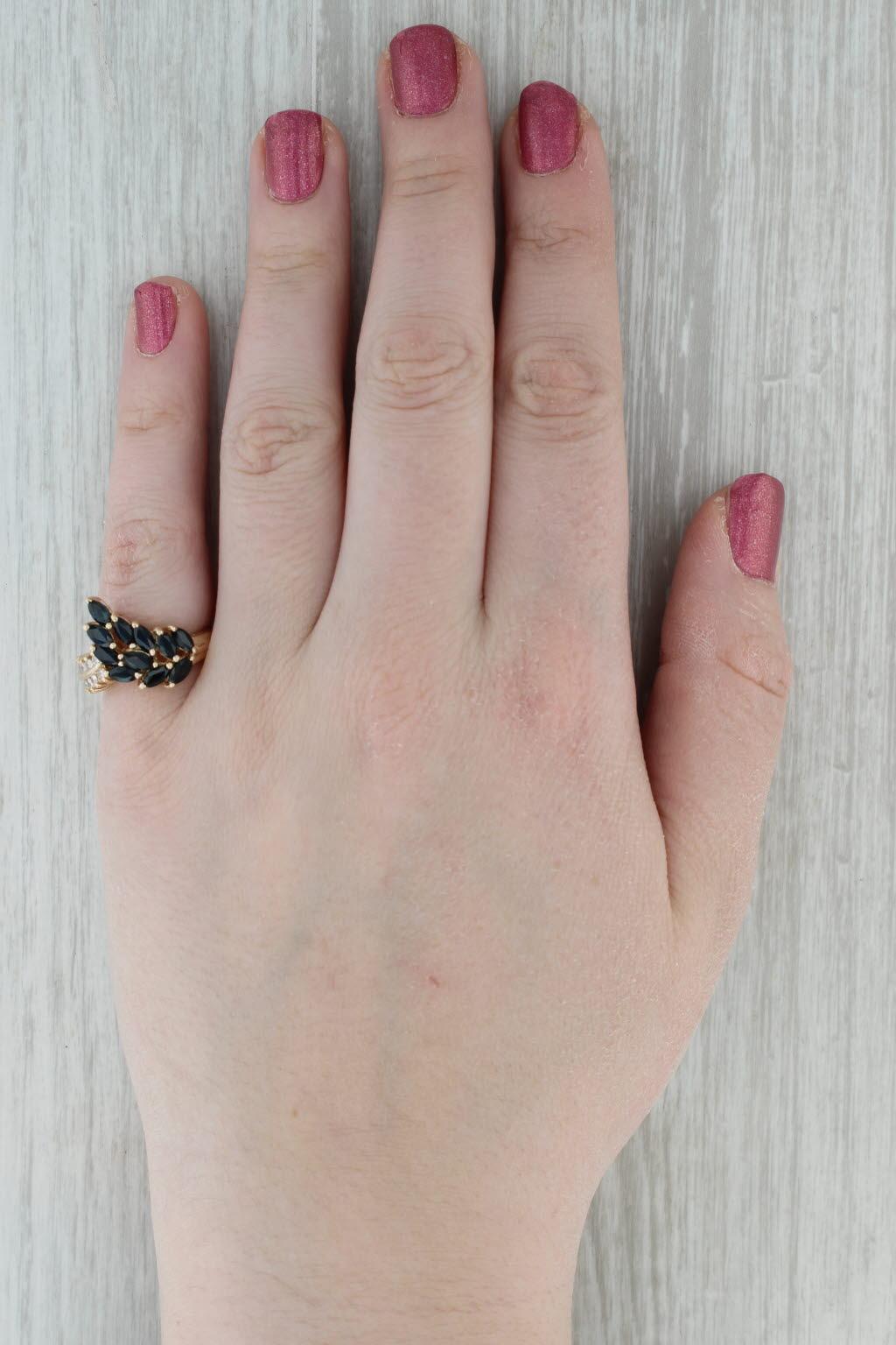 Bague grappe de saphirs bleus de 2,07 carats et diamants en or jaune 14 carats, taille 6,25 en vente 4