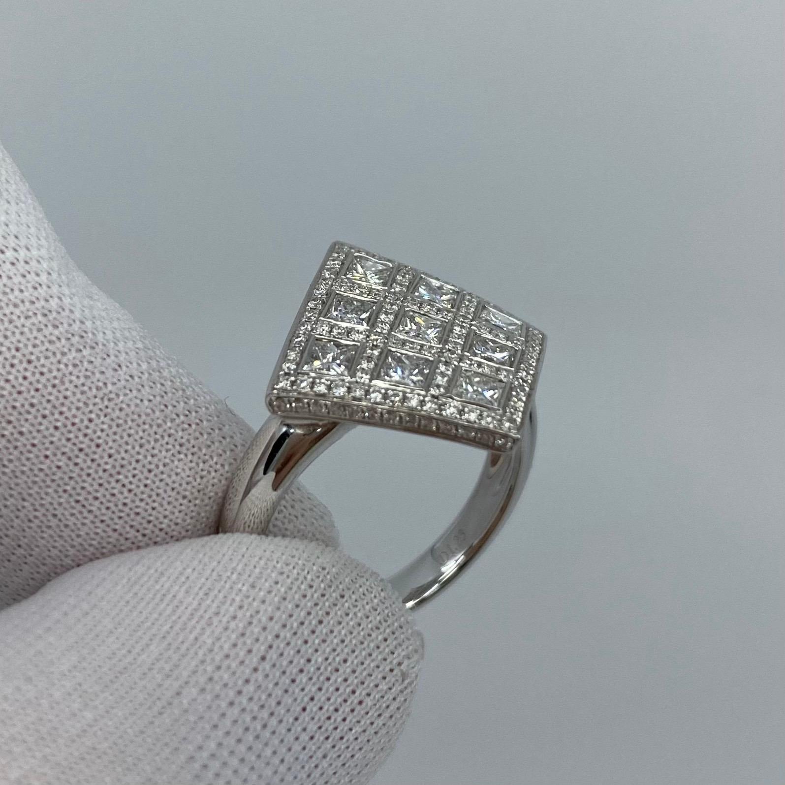 Bague grappe de diamants de style Art déco en or blanc 18 carats taille princesse de 2,08 carats Neuf - En vente à Birmingham, GB
