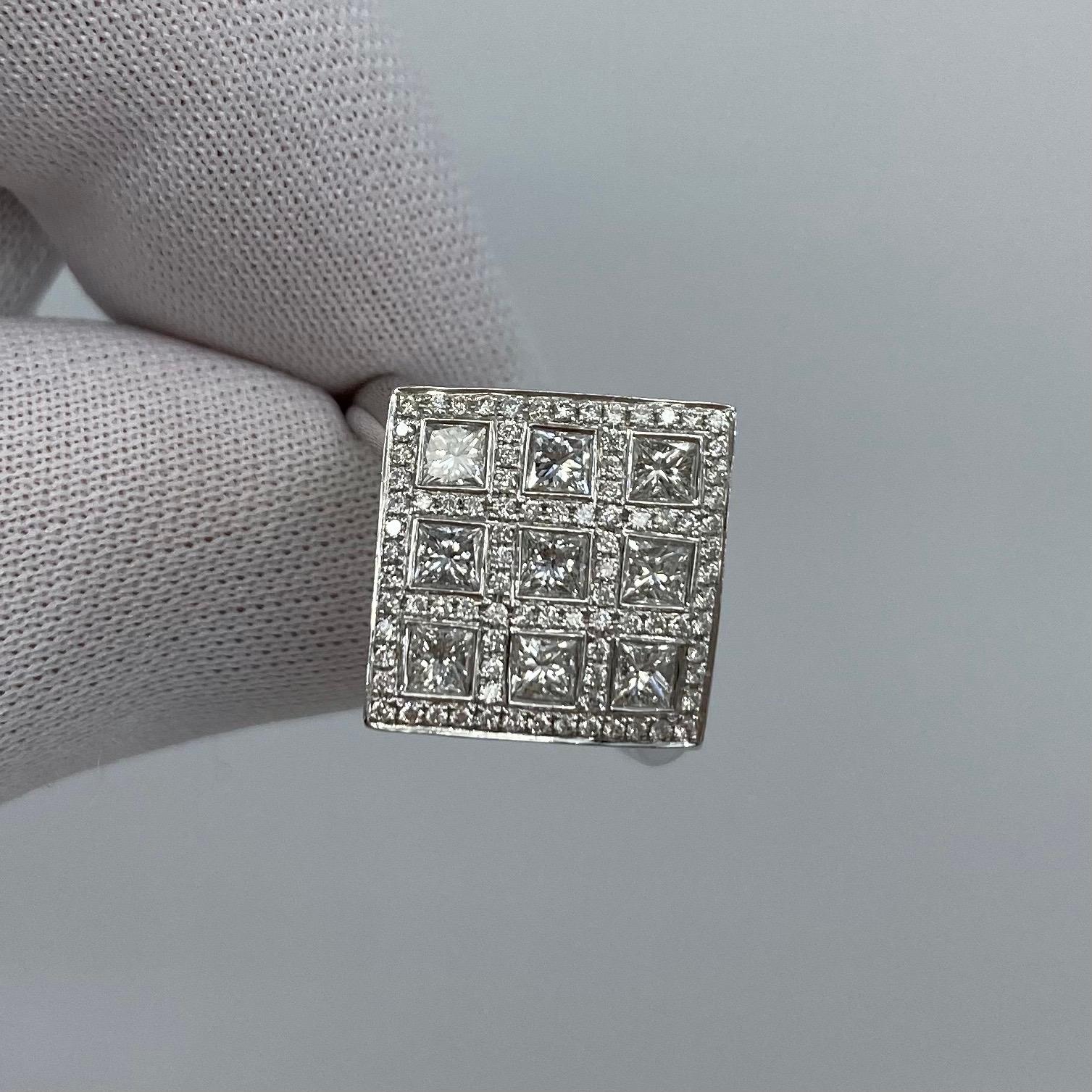Bague grappe de diamants de style Art déco en or blanc 18 carats taille princesse de 2,08 carats en vente 3