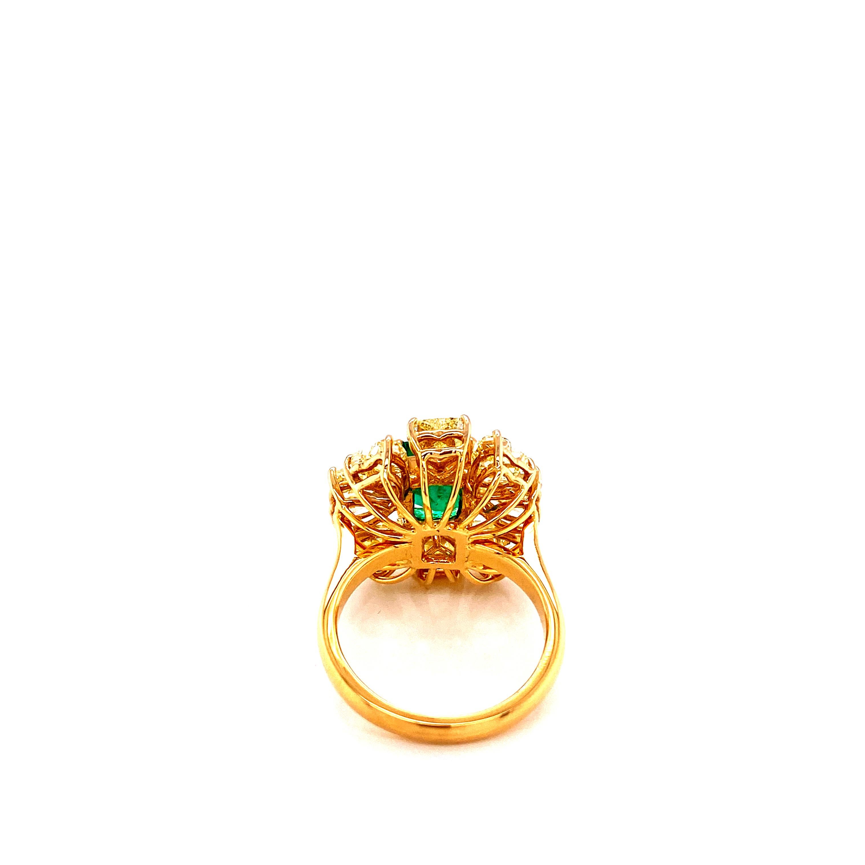 Women's or Men's 2.08 Carat GRS Certified Vivid Green Colombian Emerald and Yellow Diamond Ring