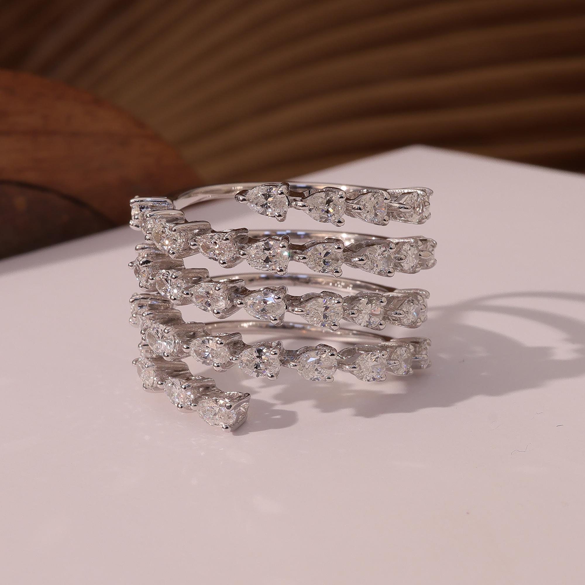 Bague spirale en or blanc 14 carats avec diamants de forme ovale de 2,08 carats, faite à la main en vente 1