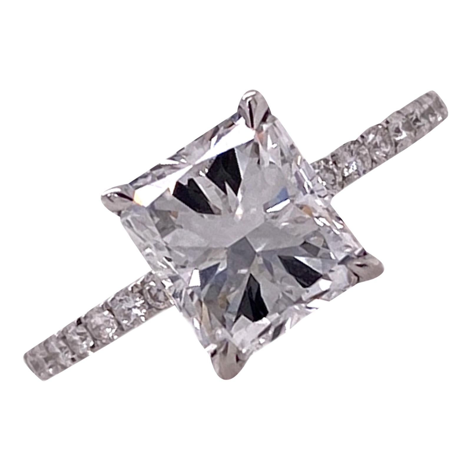 2.08 Carat Radiant Diamond 18 Karat White Gold Engagement Ring GIA E / VS1 For Sale