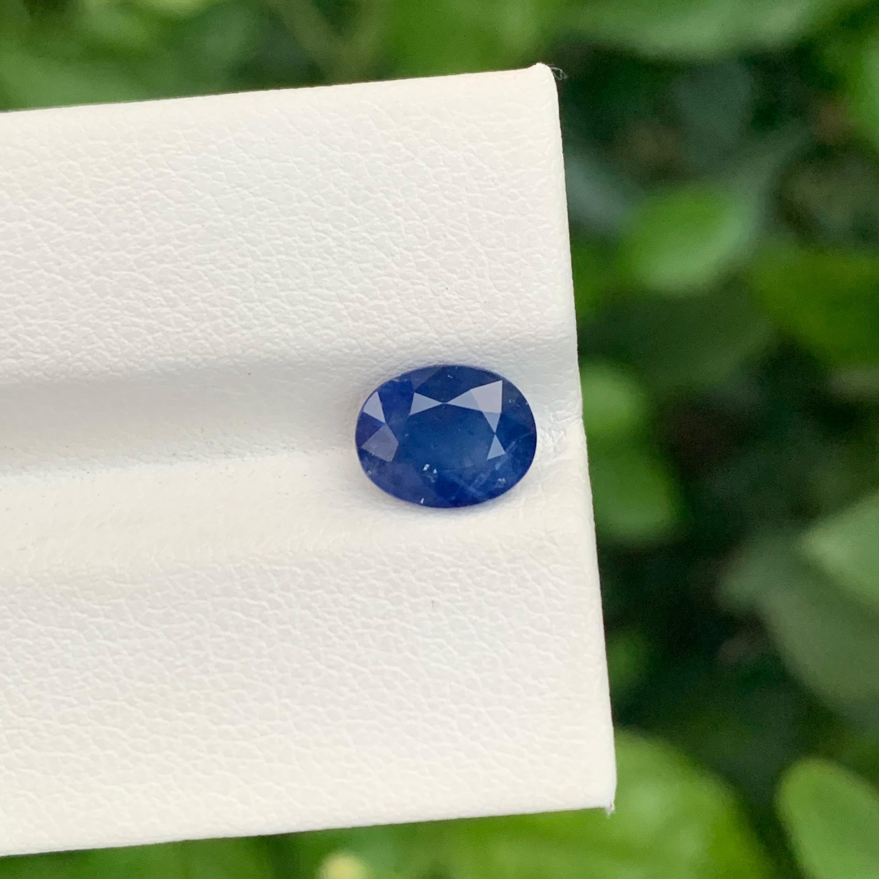 Oval Cut 2.08 Carat Stunning Certified Loose Sapphire Oval Shape Gem For Jewellery For Sale