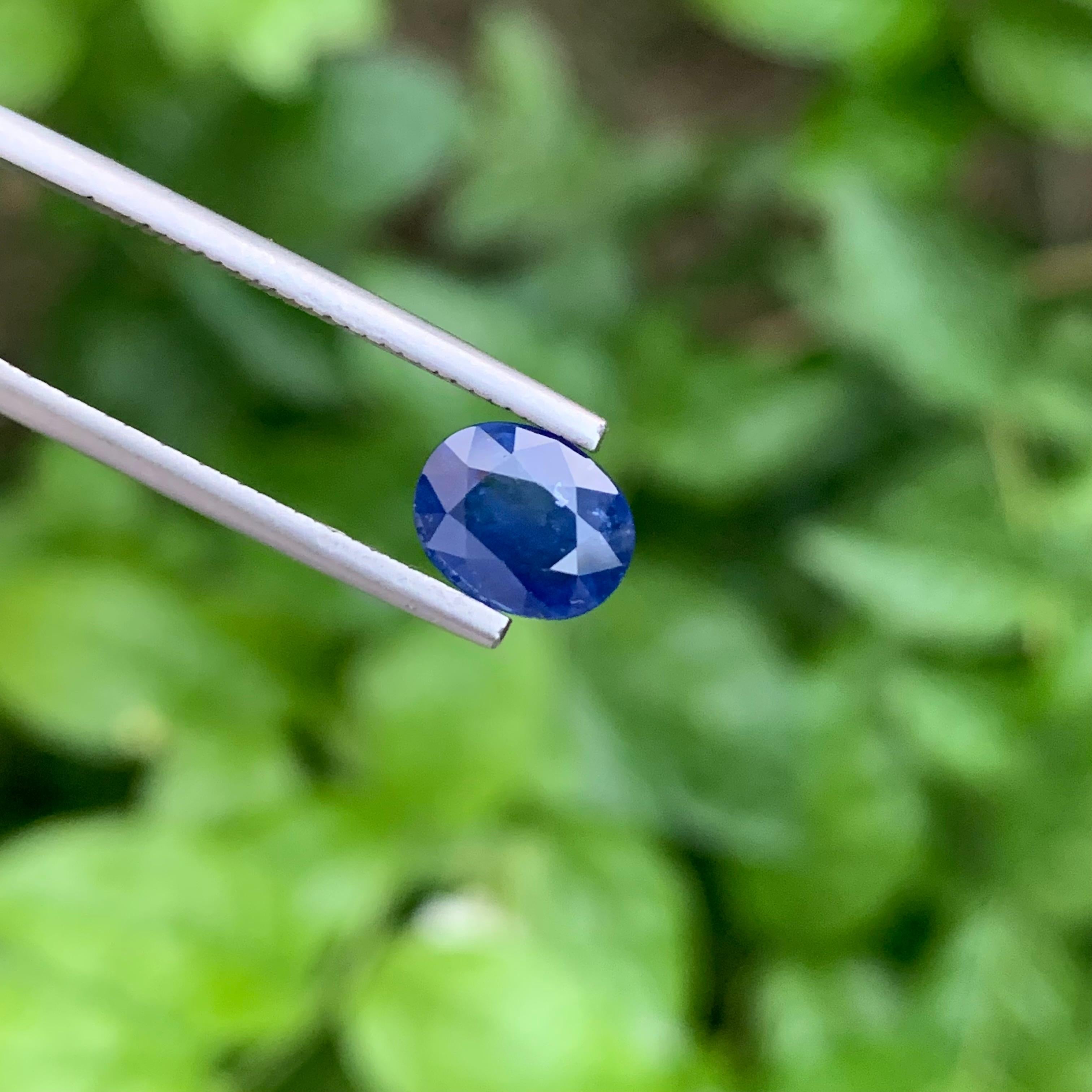 Women's or Men's 2.08 Carat Stunning Certified Loose Sapphire Oval Shape Gem For Jewellery For Sale