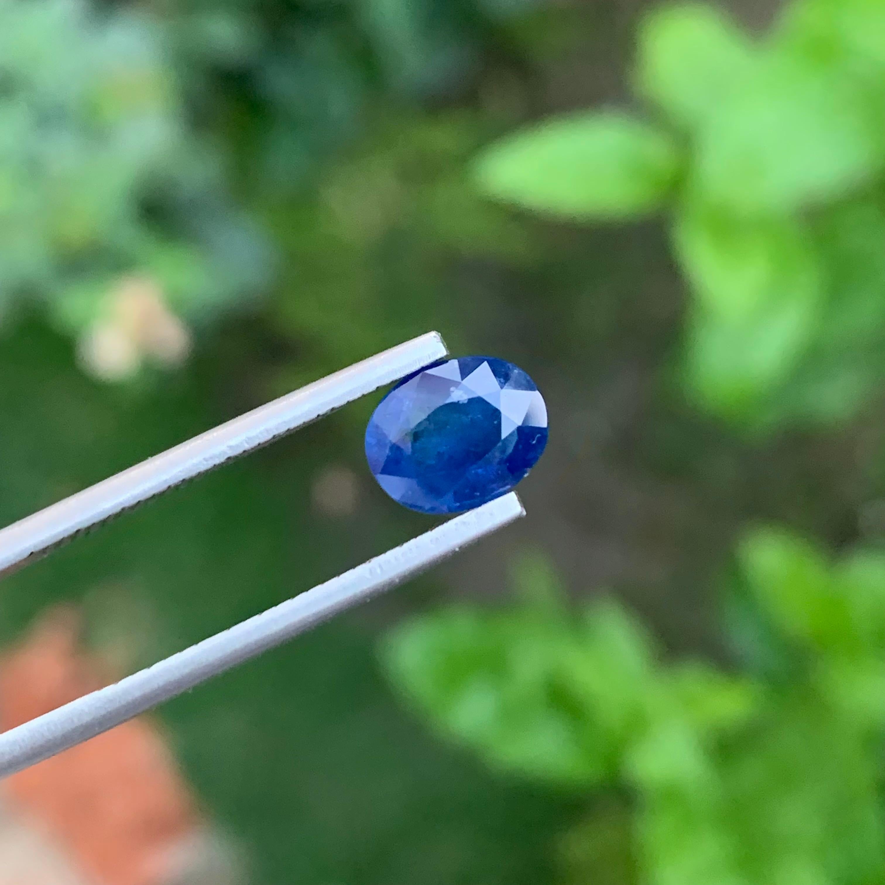 2.08 Carat Stunning Certified Loose Sapphire Oval Shape Gem For Jewellery For Sale 2