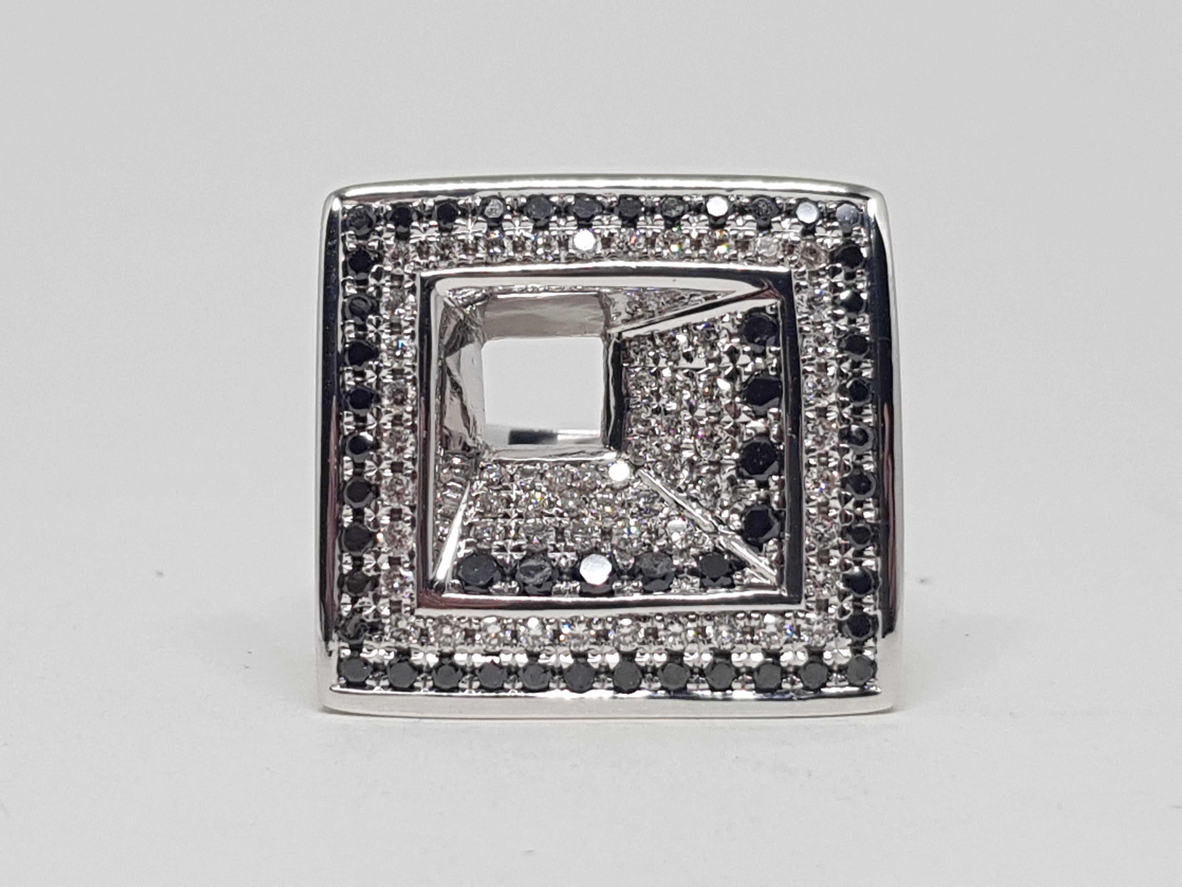 Women's 2.08 Carat White Gold Black Diamond Ring For Sale