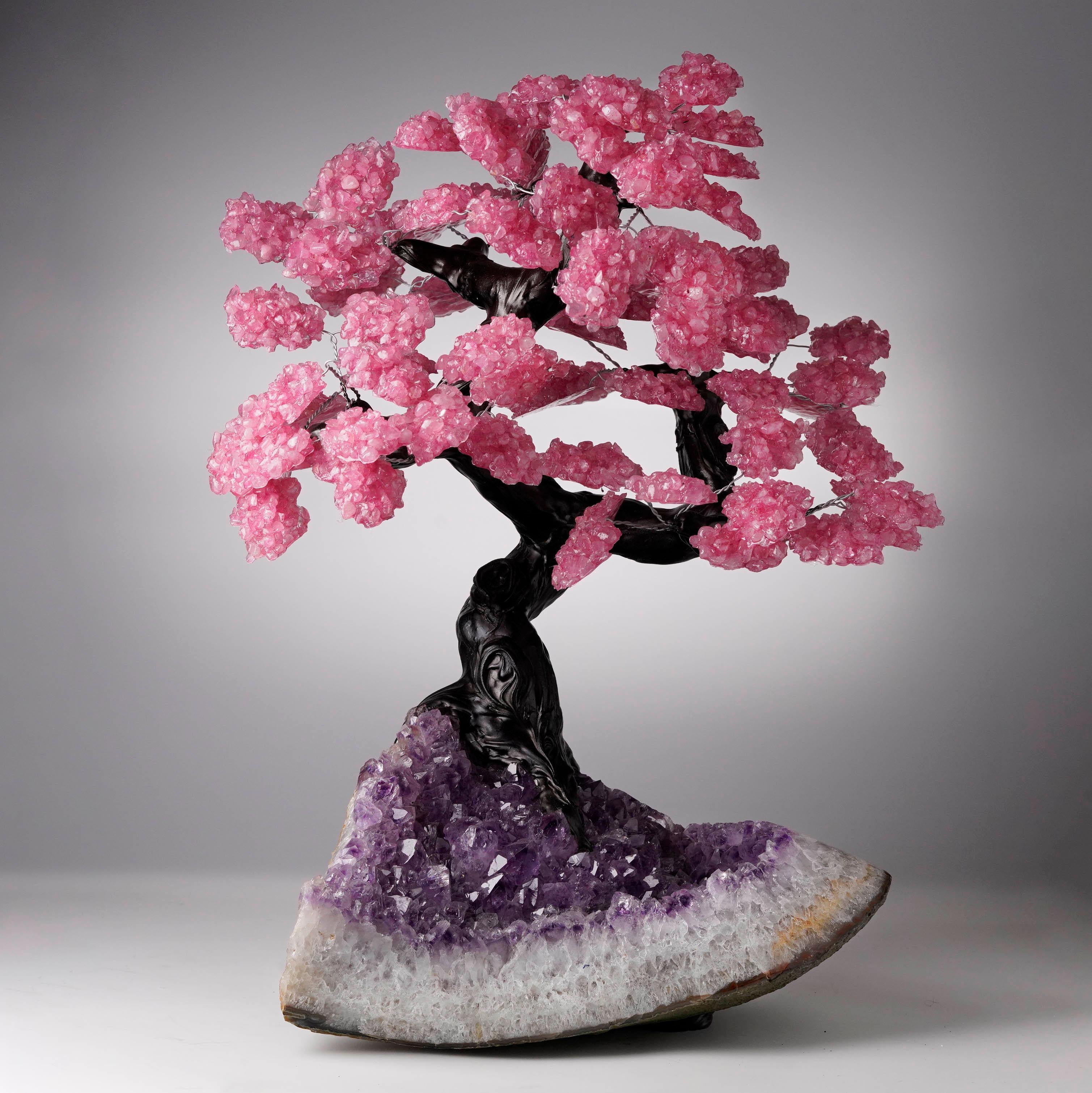 XXIe siècle et contemporain 20.8 Lb. Tree en quartz rose sur base en grappe d'améthystes en vente