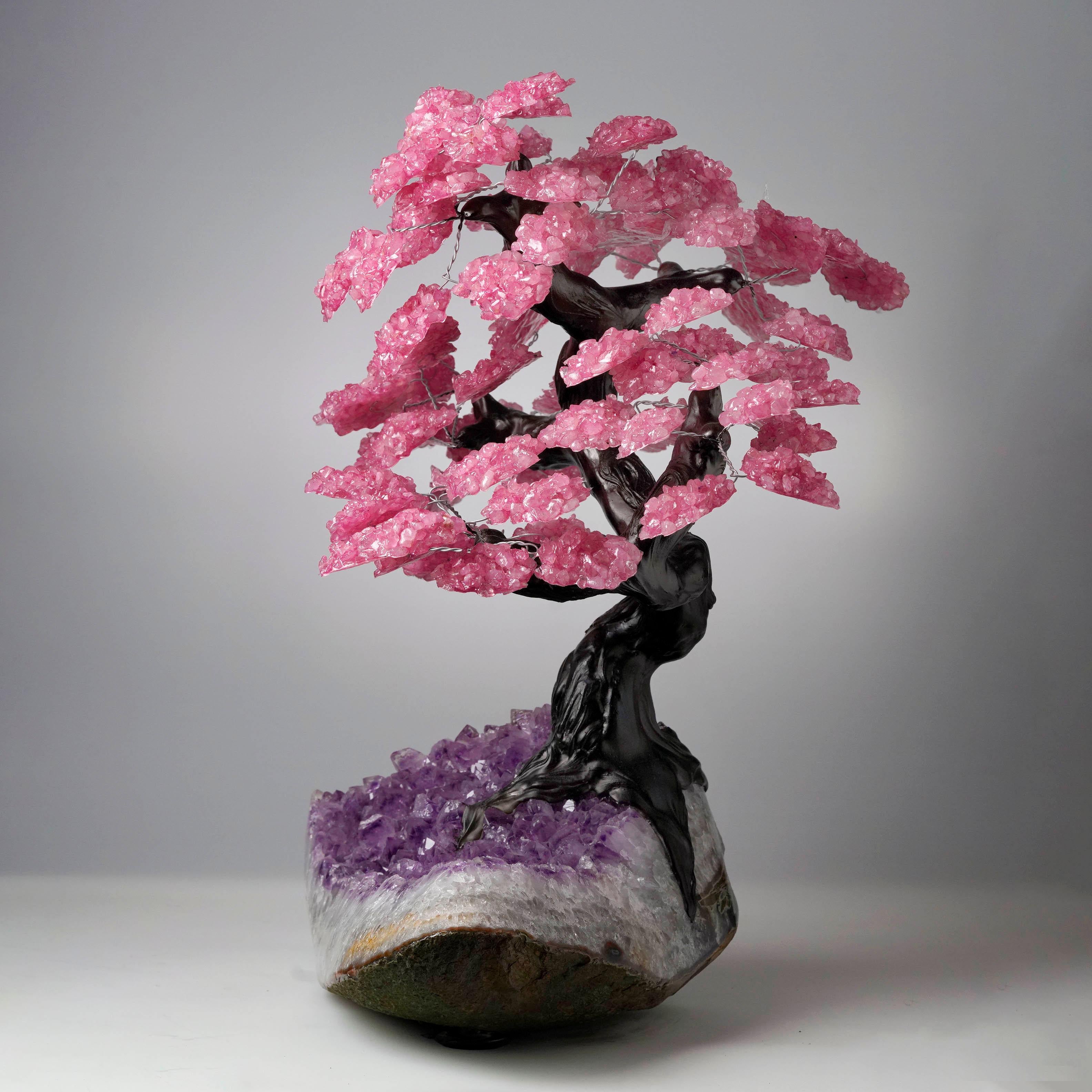 Améthyste 20.8 Lb. Tree en quartz rose sur base en grappe d'améthystes en vente