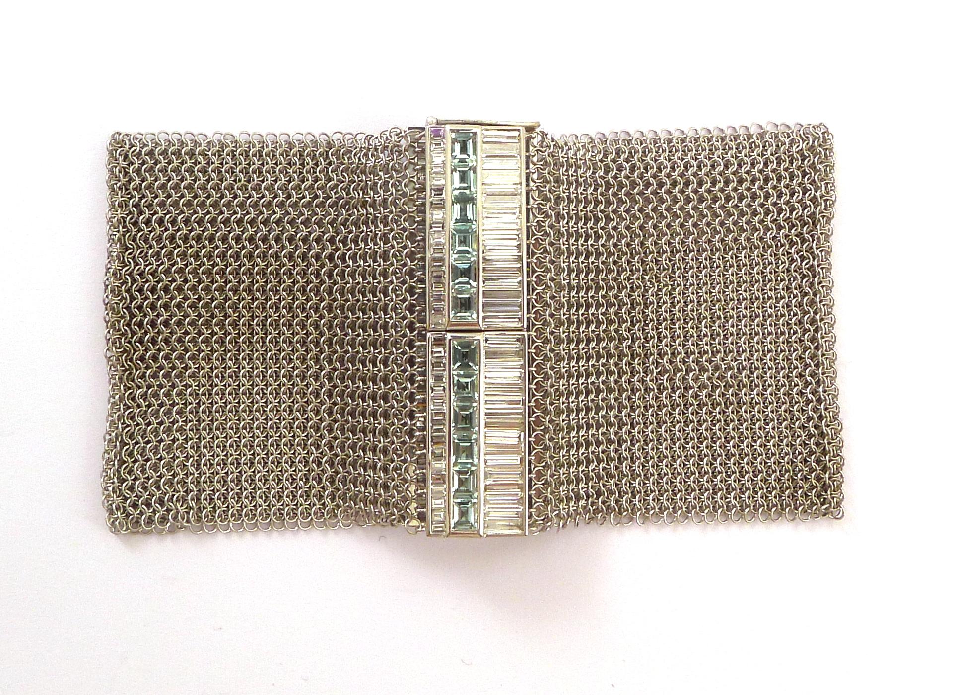 Emerald Cut 20.80 Carat Emerald and 18 Karat Gold Mesh Bracelet from an Antique Evening Bag For Sale