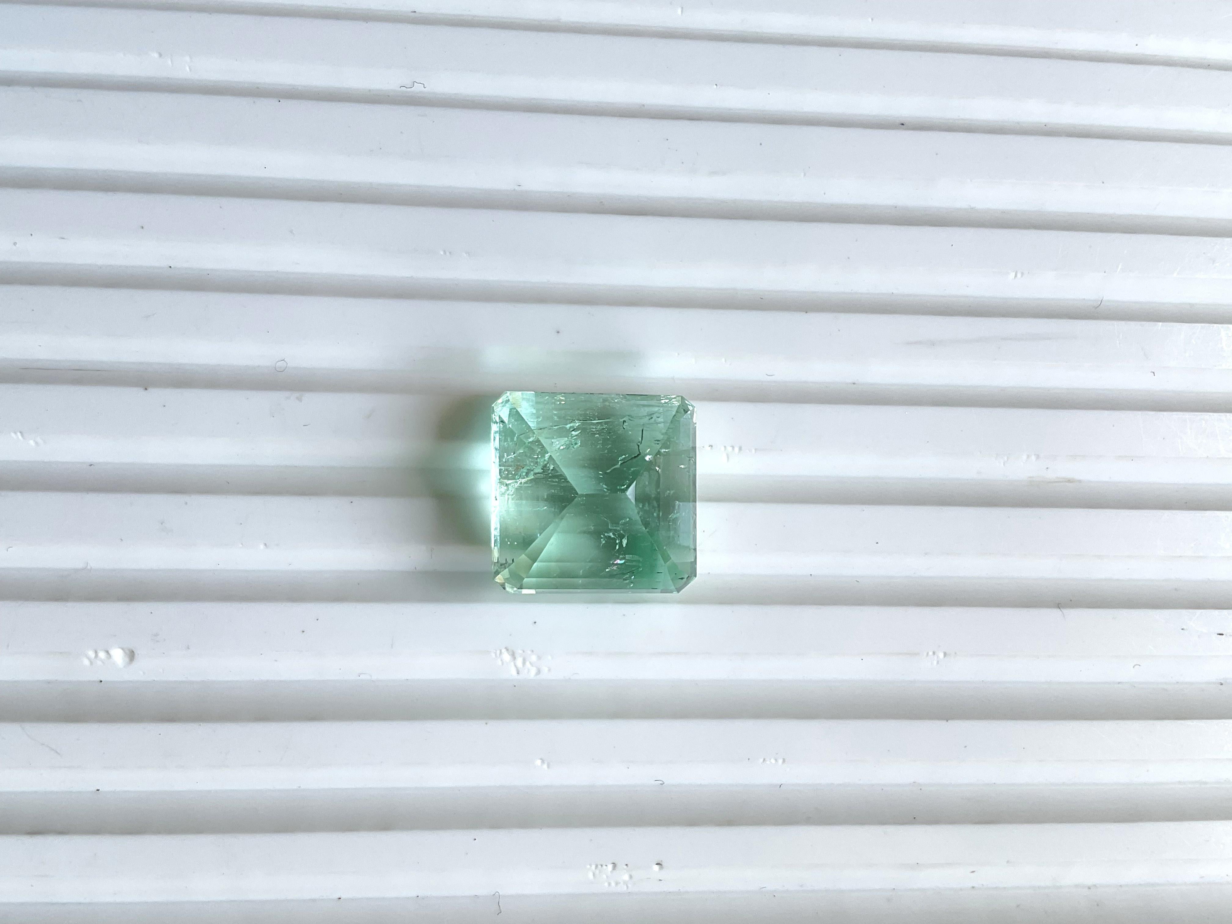 20.82 Carat Russian Emerald Cushion Cut for Fine Jewelry Natural emerald Gem In New Condition For Sale In Jaipur, RJ