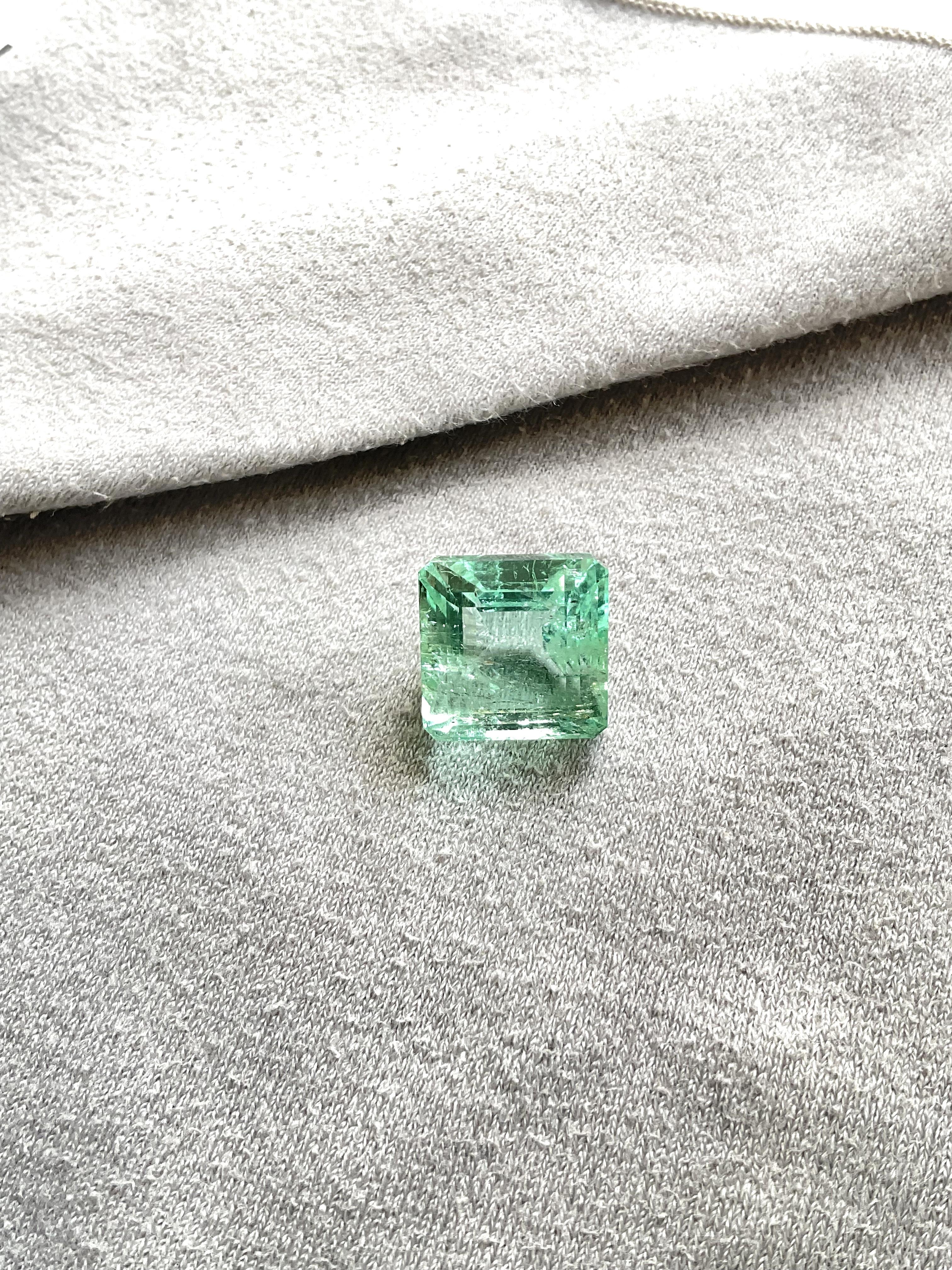 20.82 Carat Russian Emerald Cushion Cut for Fine Jewelry Natural emerald Gem For Sale 1