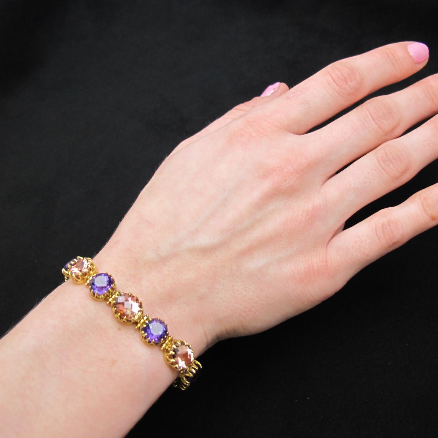 Pink Tourmaline and Amethyst Scalloped Yellow Gold Tennis Bracelet In New Condition In Los Angeles, CA