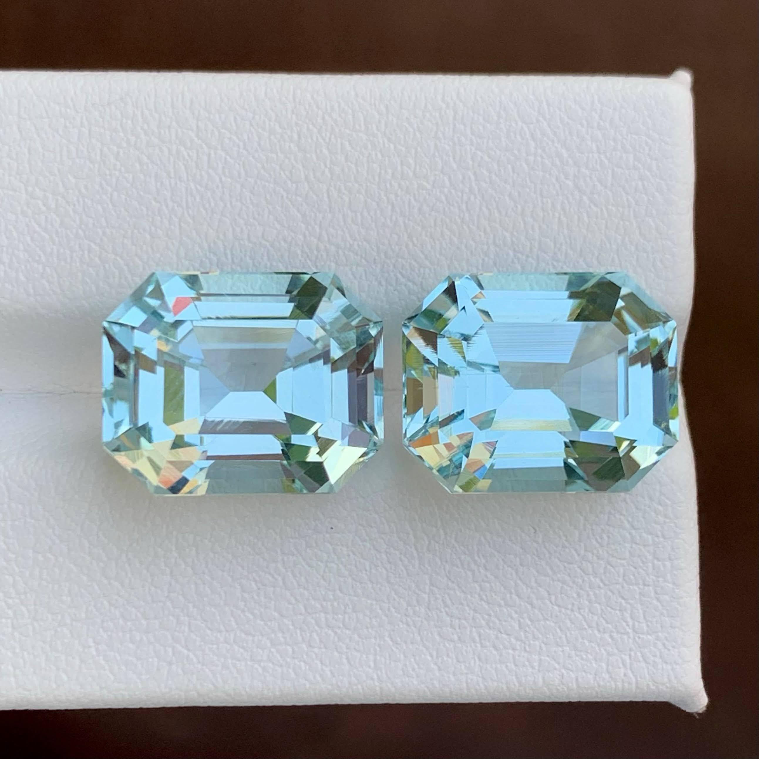 Peso 20,85 carati 
Dimensioni 14,2x11,5x9,6 mm
Trattamento Nessuno 
Origine Pakistan 
Pulizia degli occhi di chiarezza 
Forma Taglio Smeraldo 




Questa splendida coppia di acquamarine naturali da 20,85 carati mette in mostra la bellezza e la