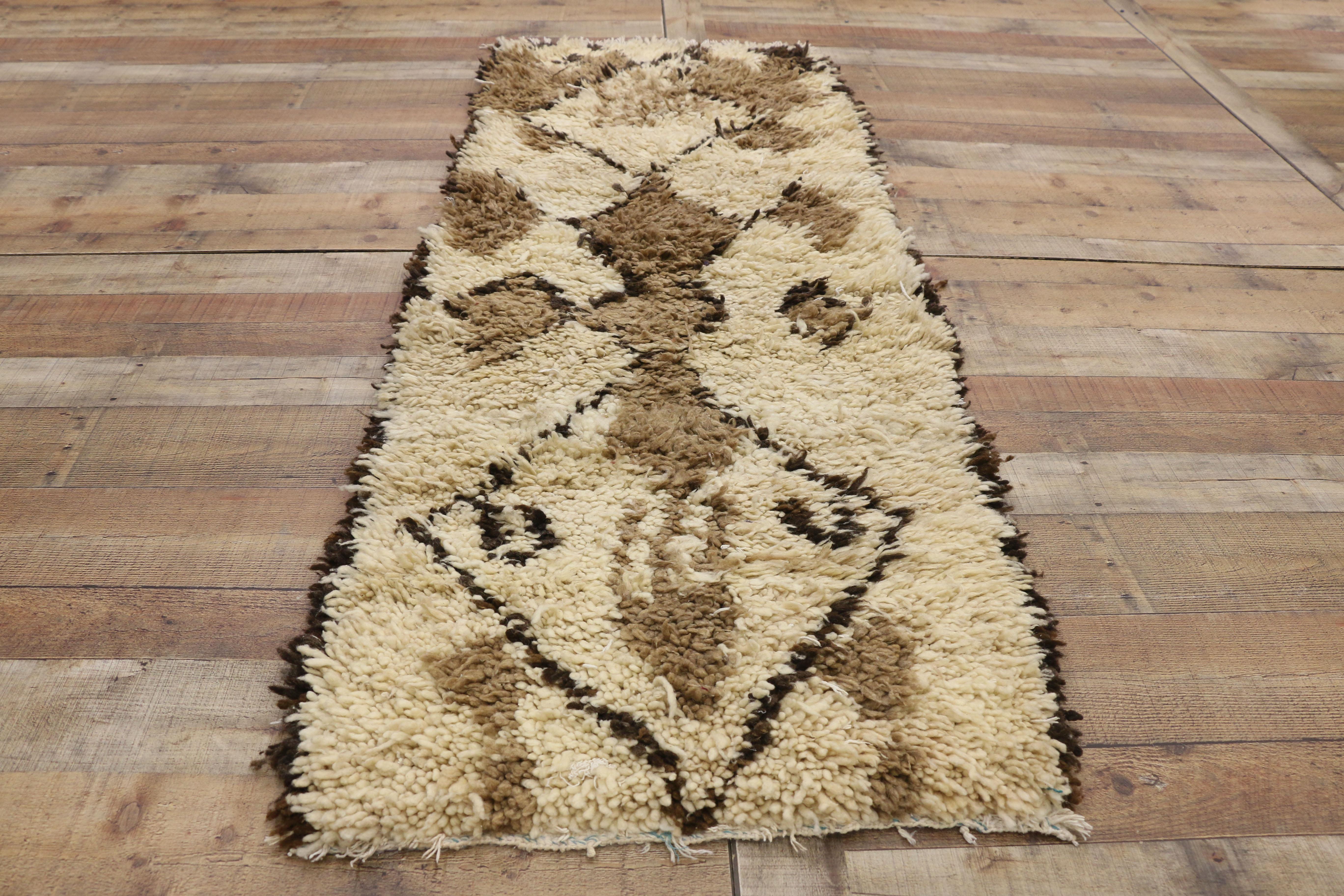 Vintage Berber Moroccan Rug with Tribal Style 1